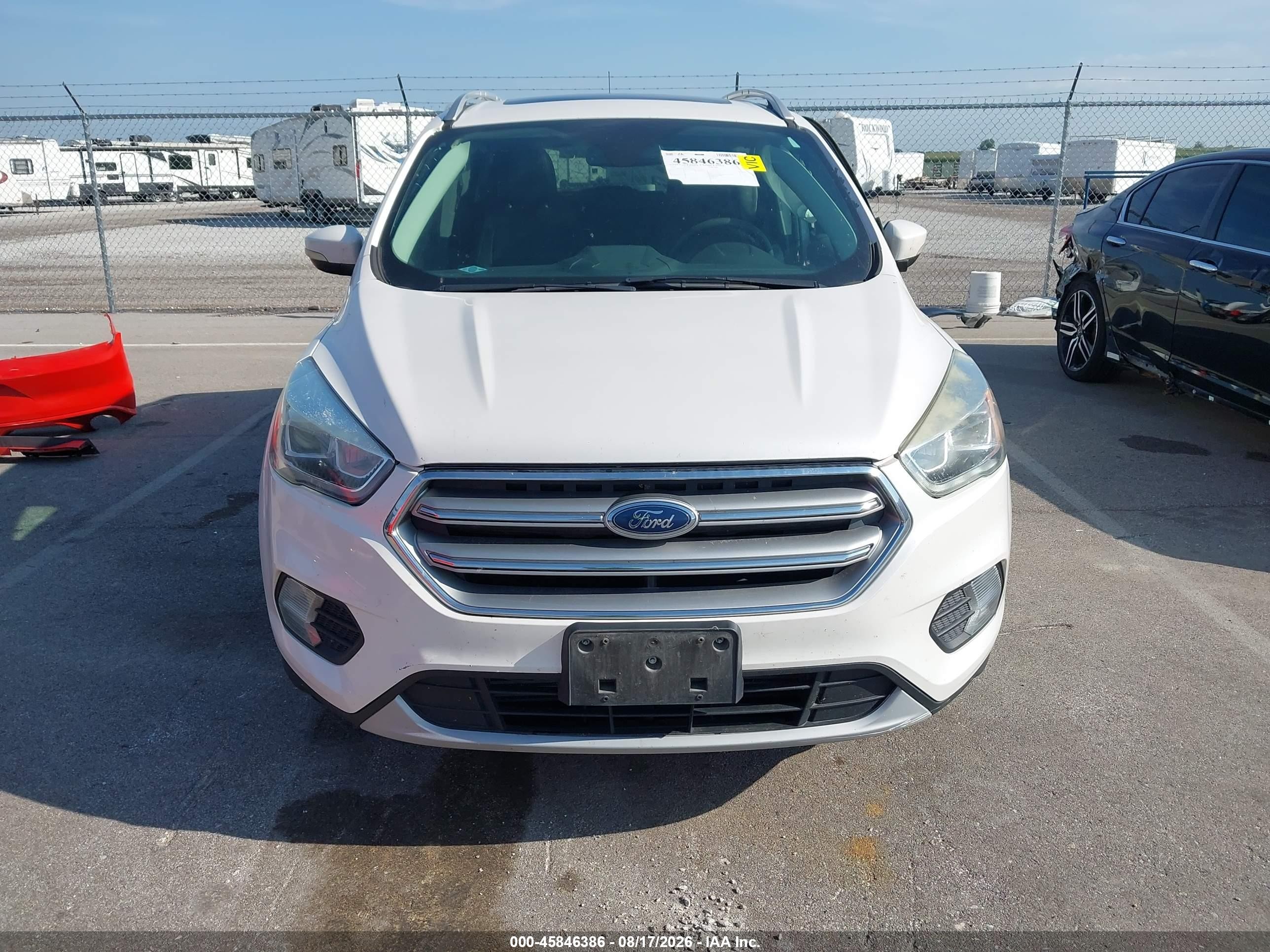 2017 Ford Escape Titanium White vin: 1FMCU9J94HUD41131