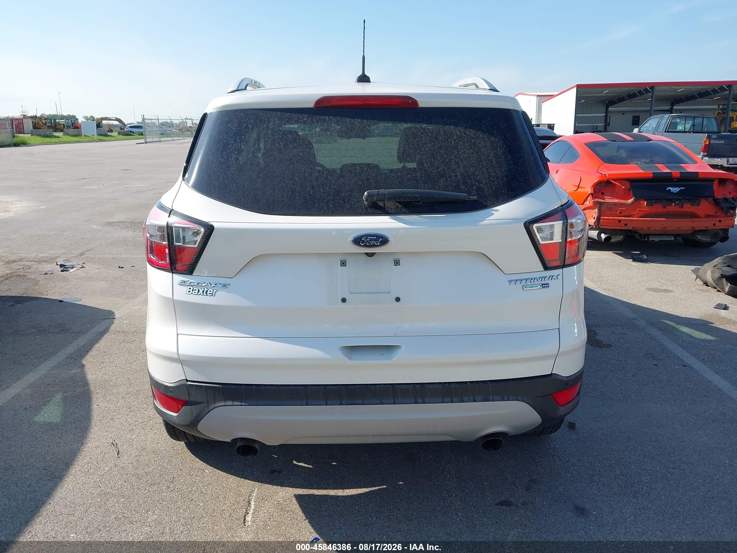 2017 Ford Escape Titanium White vin: 1FMCU9J94HUD41131