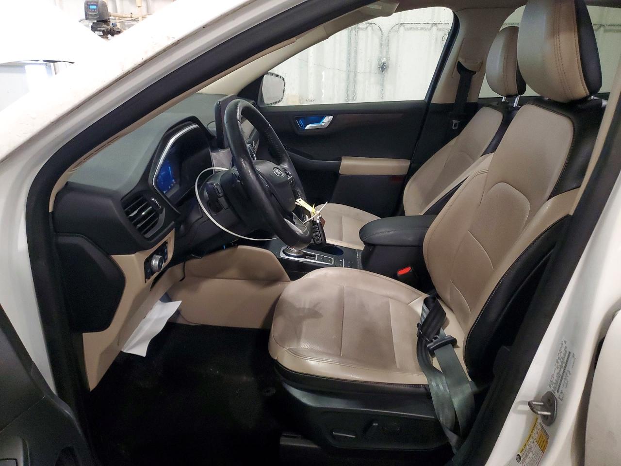 2020 Ford Escape Titanium White vin: 1FMCU9J94LUB14966