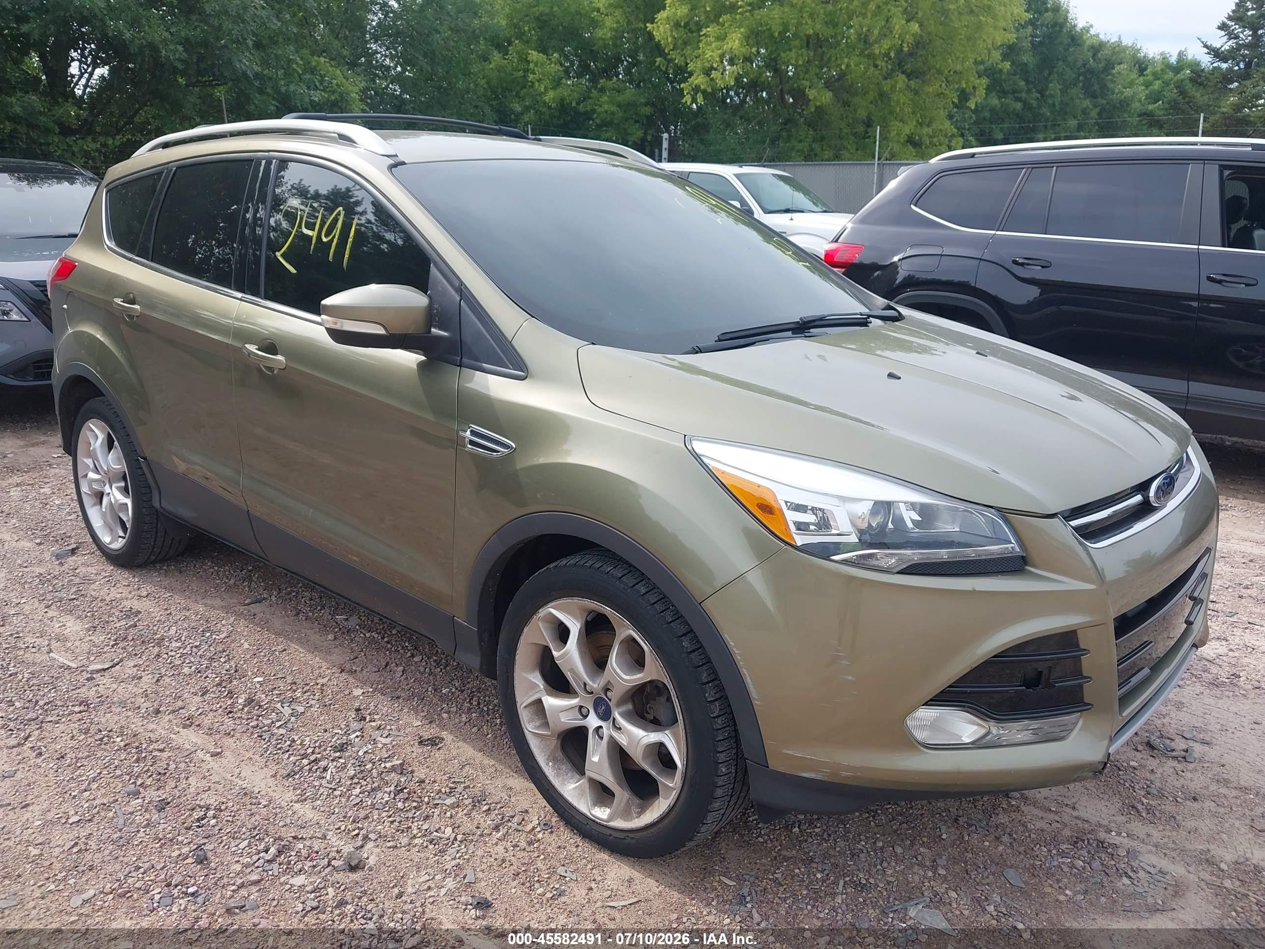 2013 Ford Escape Titanium Green vin: 1FMCU9J95DUB52093