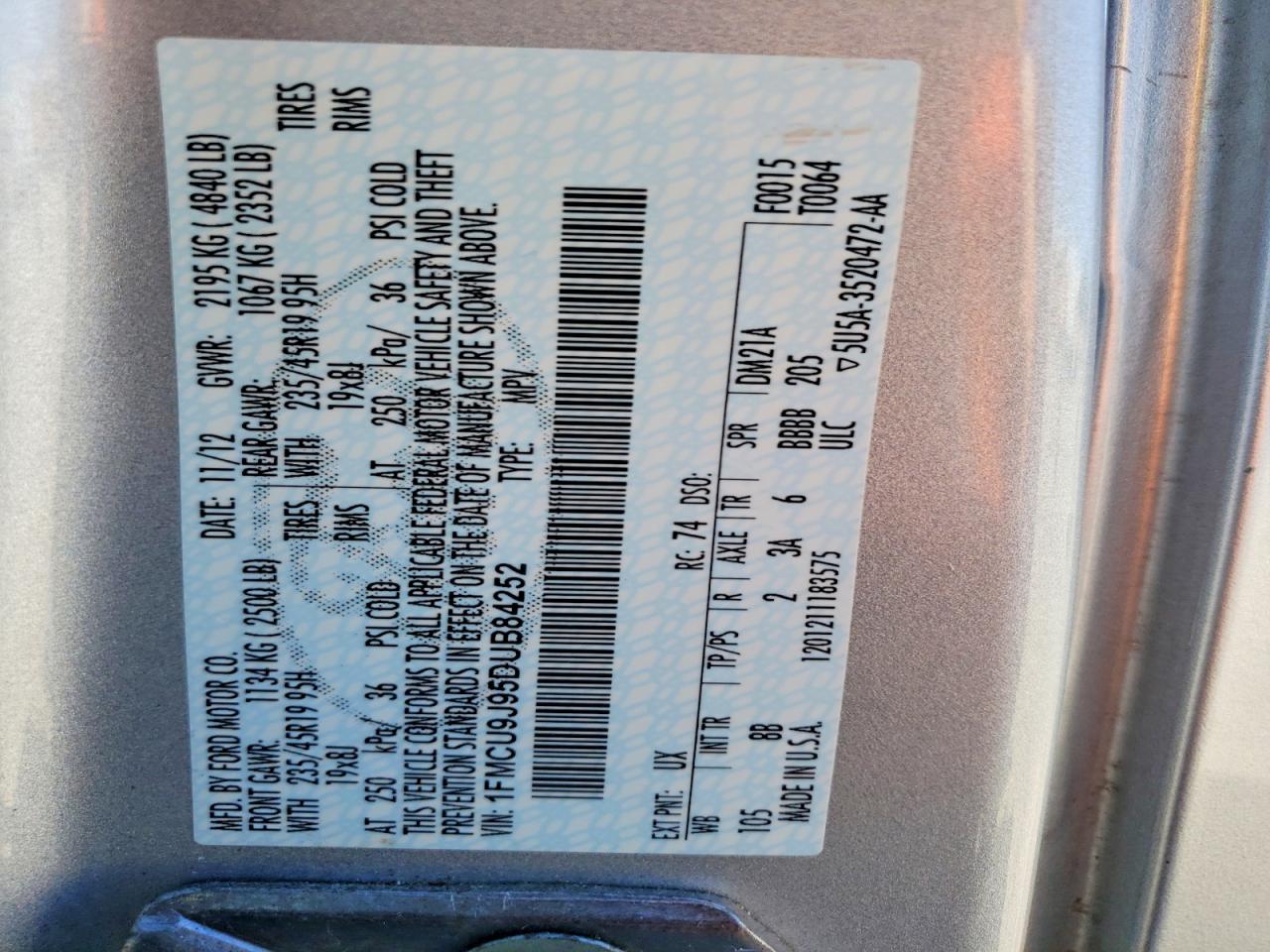 2013 Ford Escape Titanium Silver vin: 1FMCU9J95DUB84252