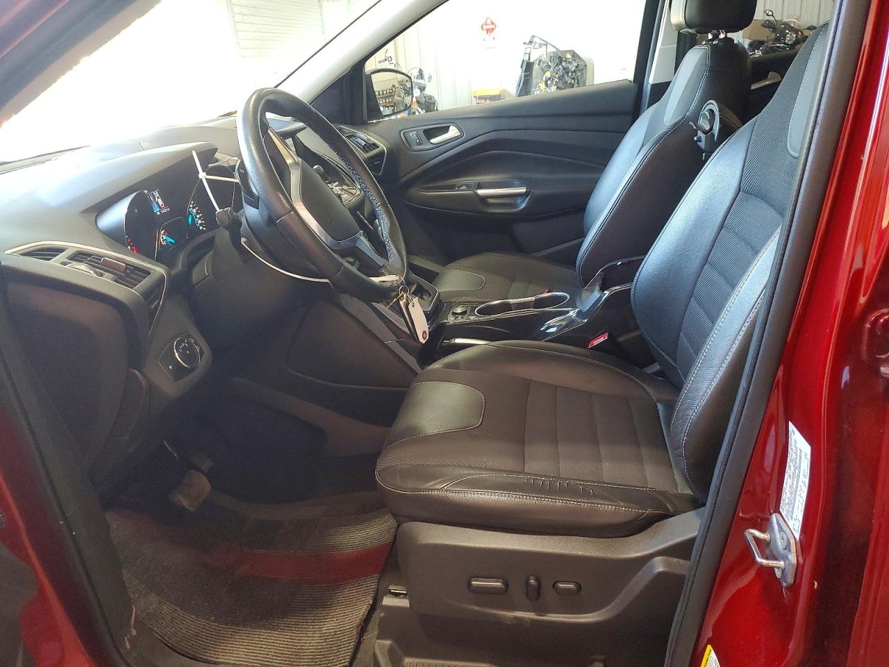 2013 Ford Escape Titanium Burgundy vin: 1FMCU9J95DUC18643