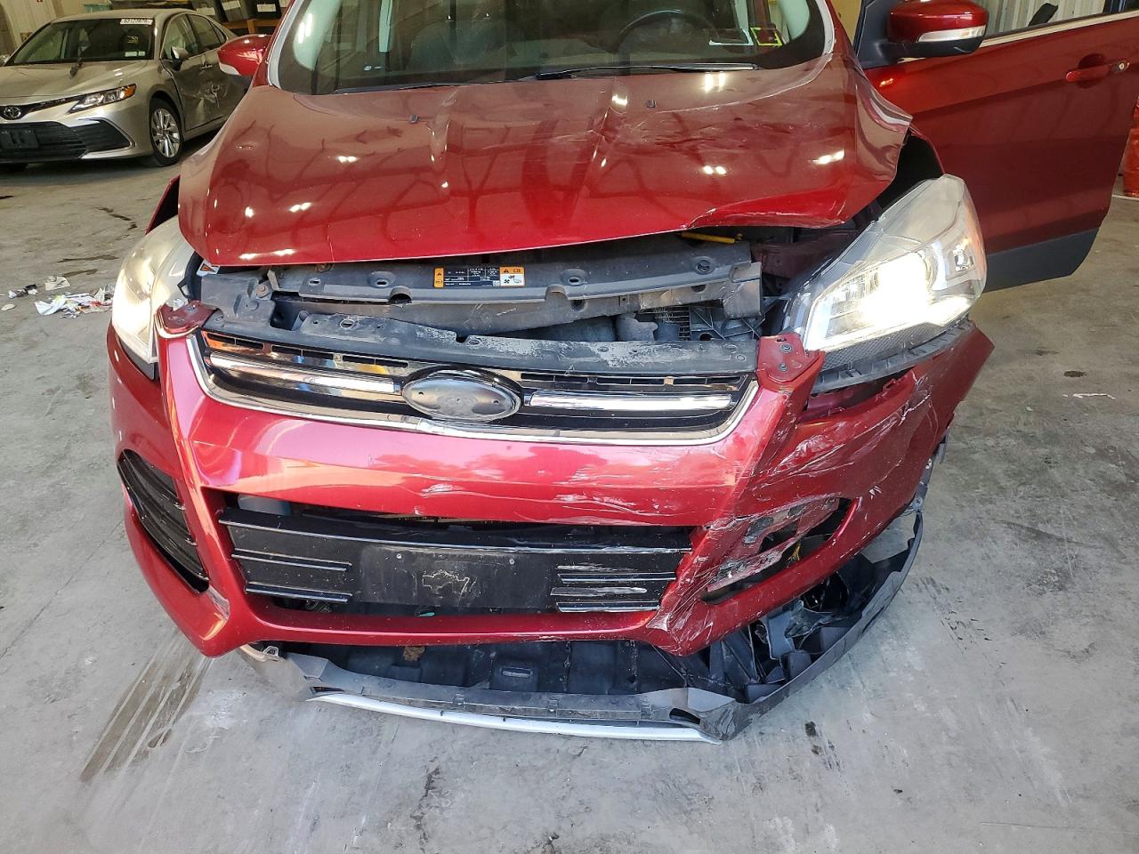 2013 Ford Escape Titanium Burgundy vin: 1FMCU9J95DUC18643