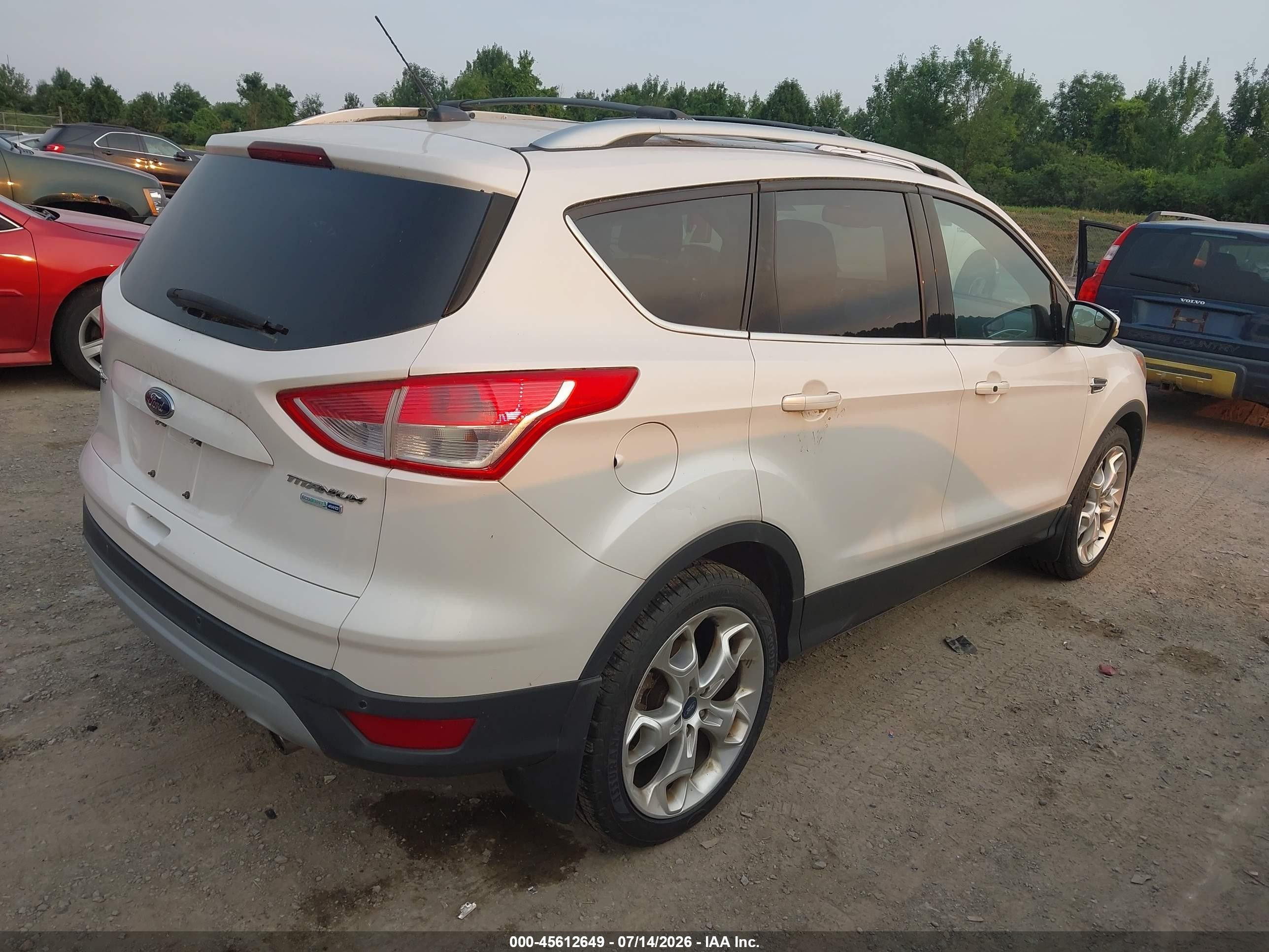2013 Ford Escape Titanium White vin: 1FMCU9J95DUC30906