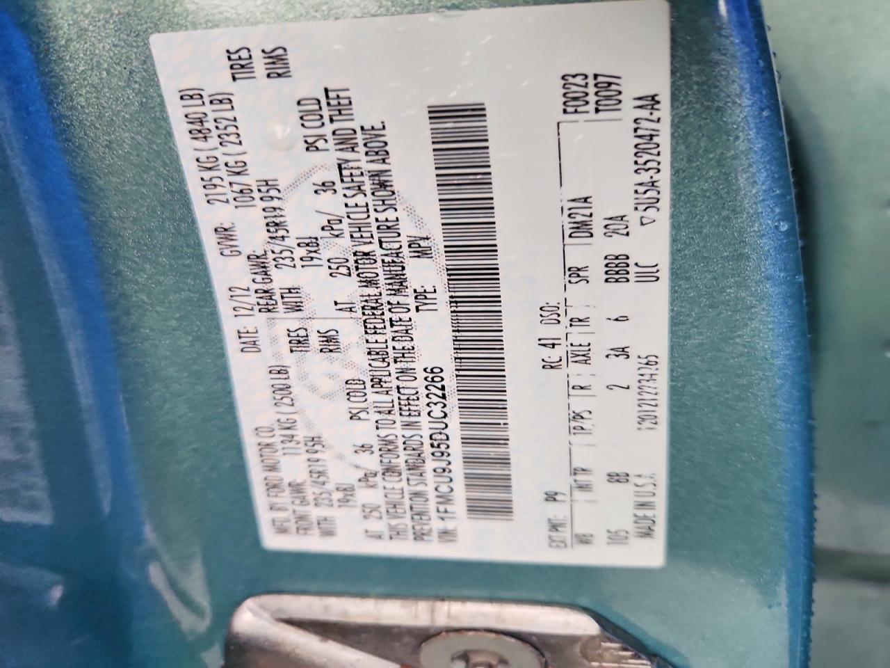 2013 Ford Escape Titanium Turquoise vin: 1FMCU9J95DUC32266