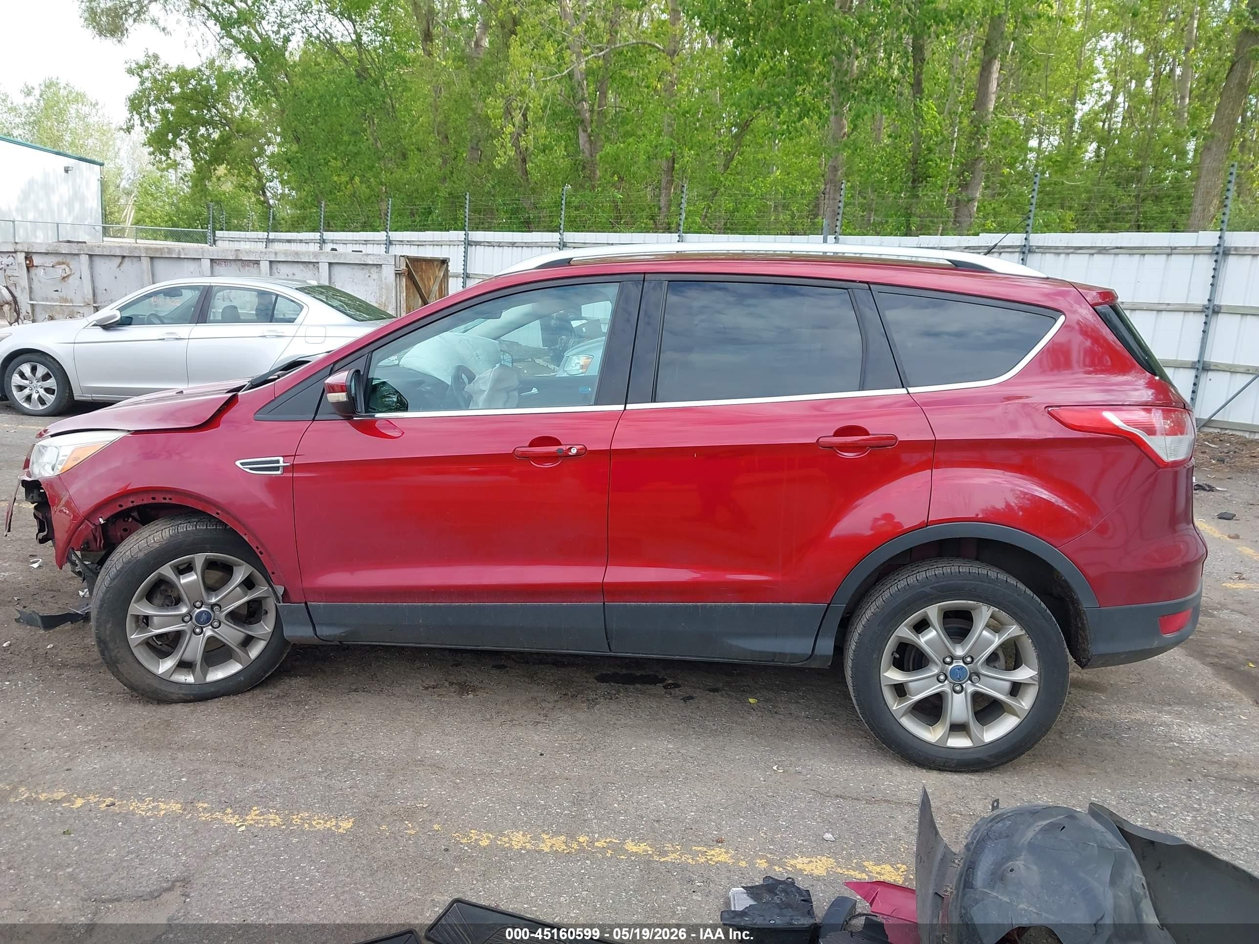 2014 Ford Escape Titanium Red vin: 1FMCU9J95EUA76408