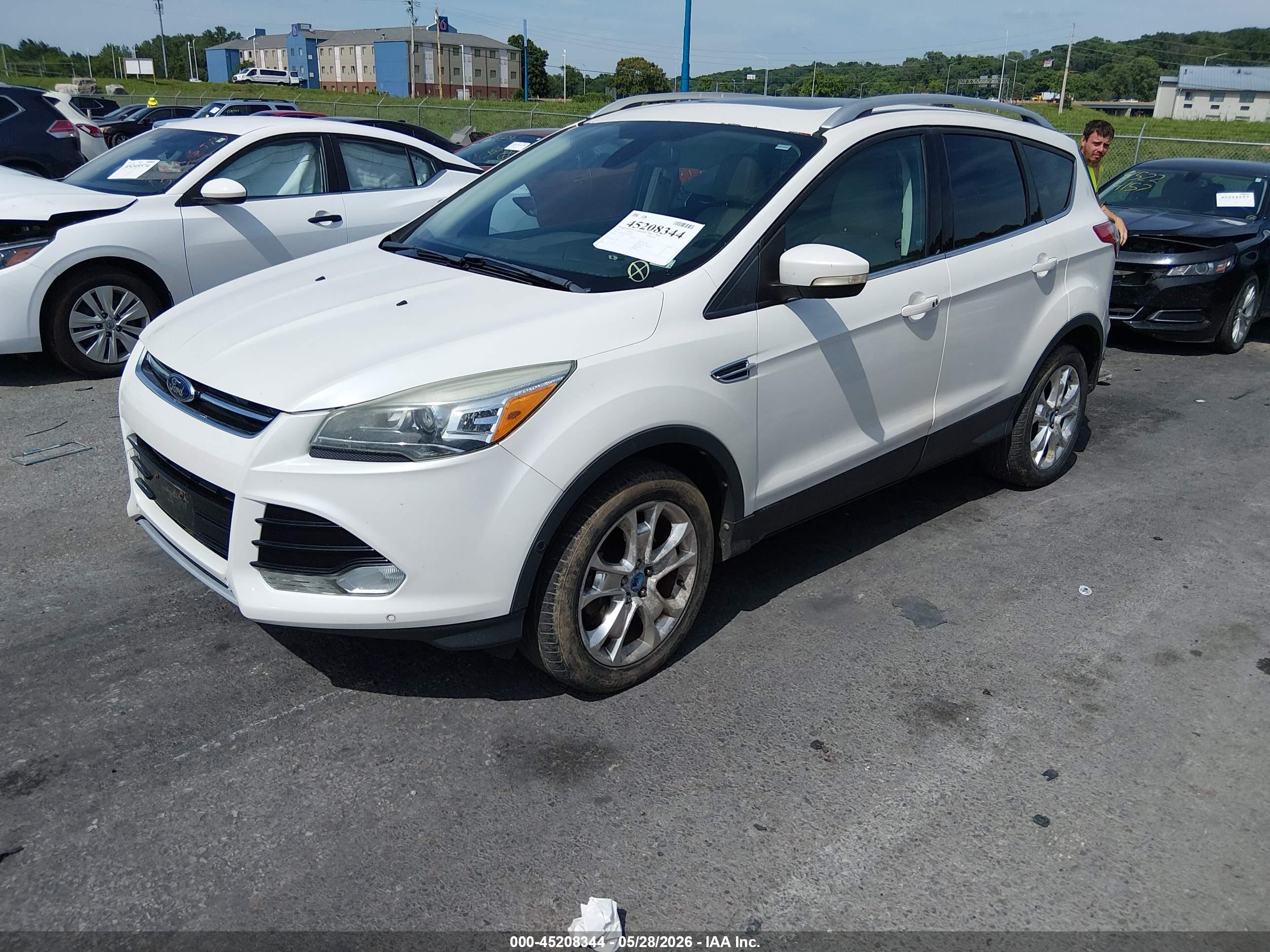 2014 Ford Escape Titanium White vin: 1FMCU9J95EUB61703