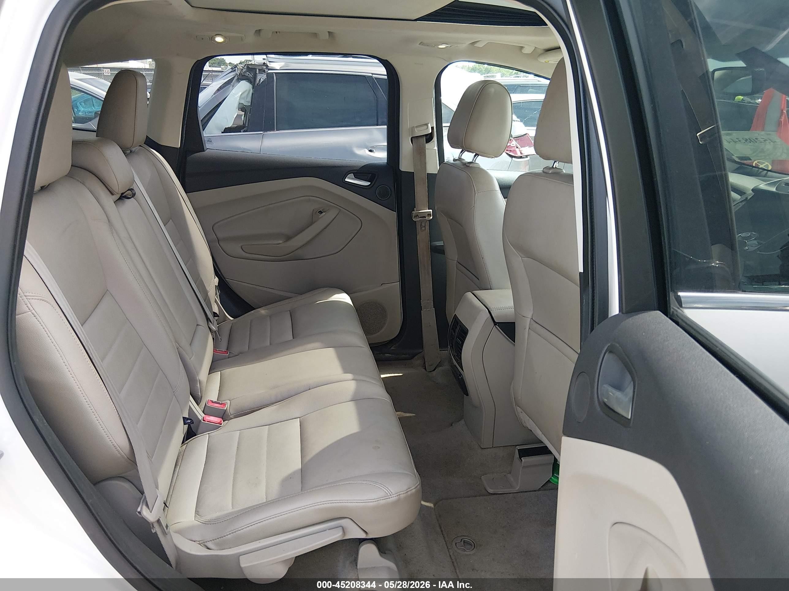 2014 Ford Escape Titanium White vin: 1FMCU9J95EUB61703
