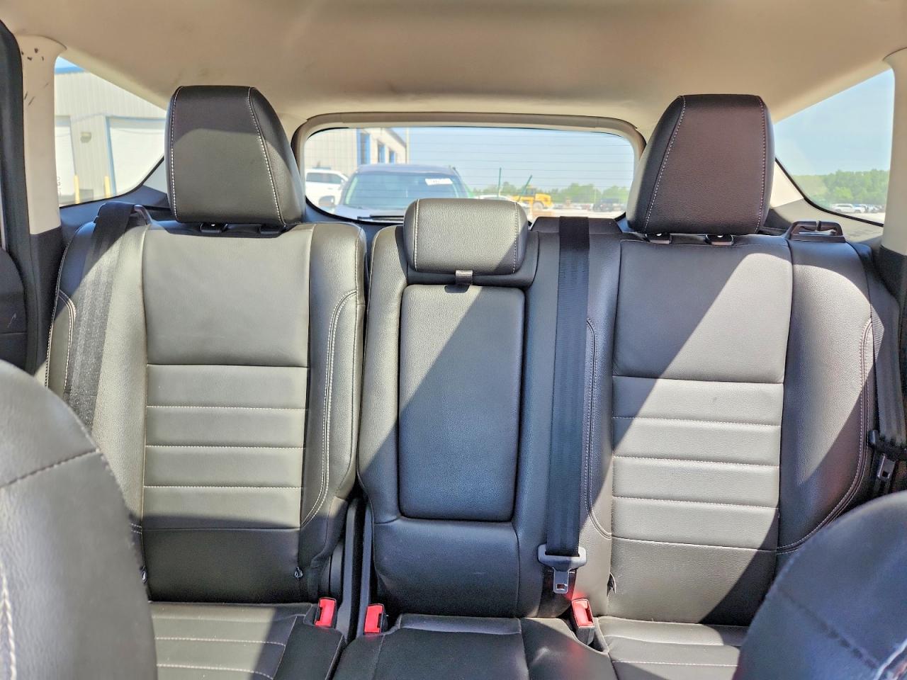 2014 Ford Escape Titanium Silver vin: 1FMCU9J95EUB98203