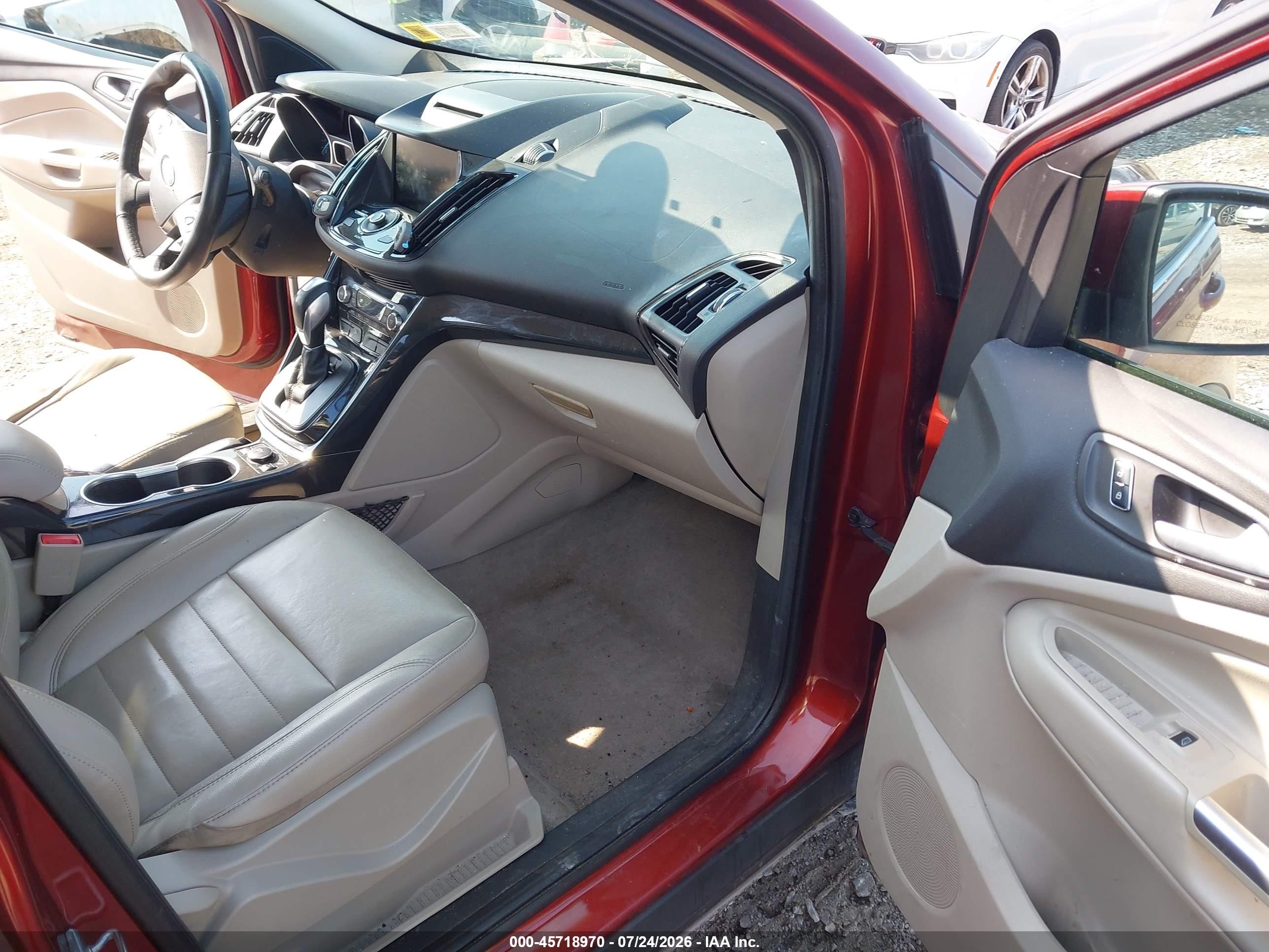 2014 Ford Escape Titanium Красный vin: 1FMCU9J95EUE09027
