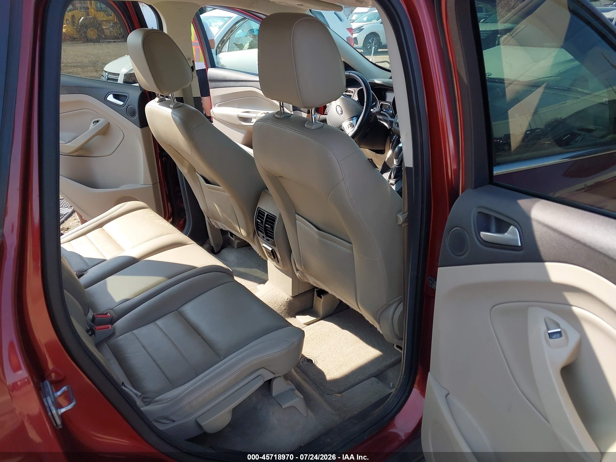 2014 Ford Escape Titanium Красный vin: 1FMCU9J95EUE09027