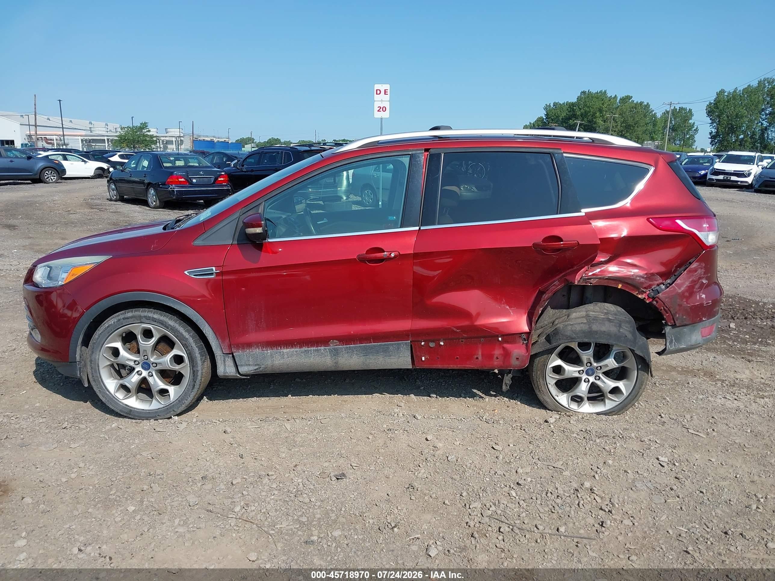 2014 Ford Escape Titanium Красный vin: 1FMCU9J95EUE09027
