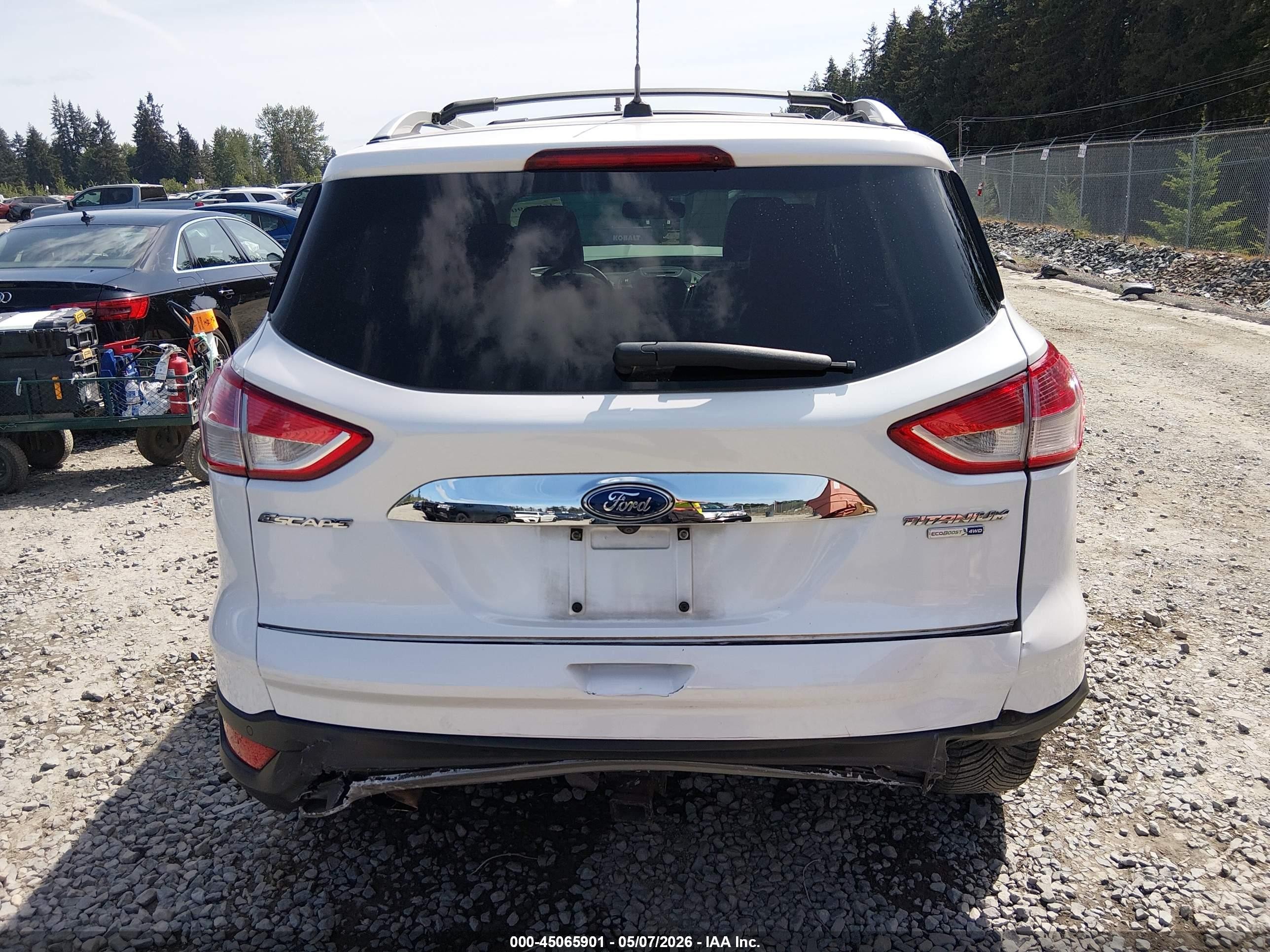 2015 Ford Escape Titanium White vin: 1FMCU9J95FUA53132