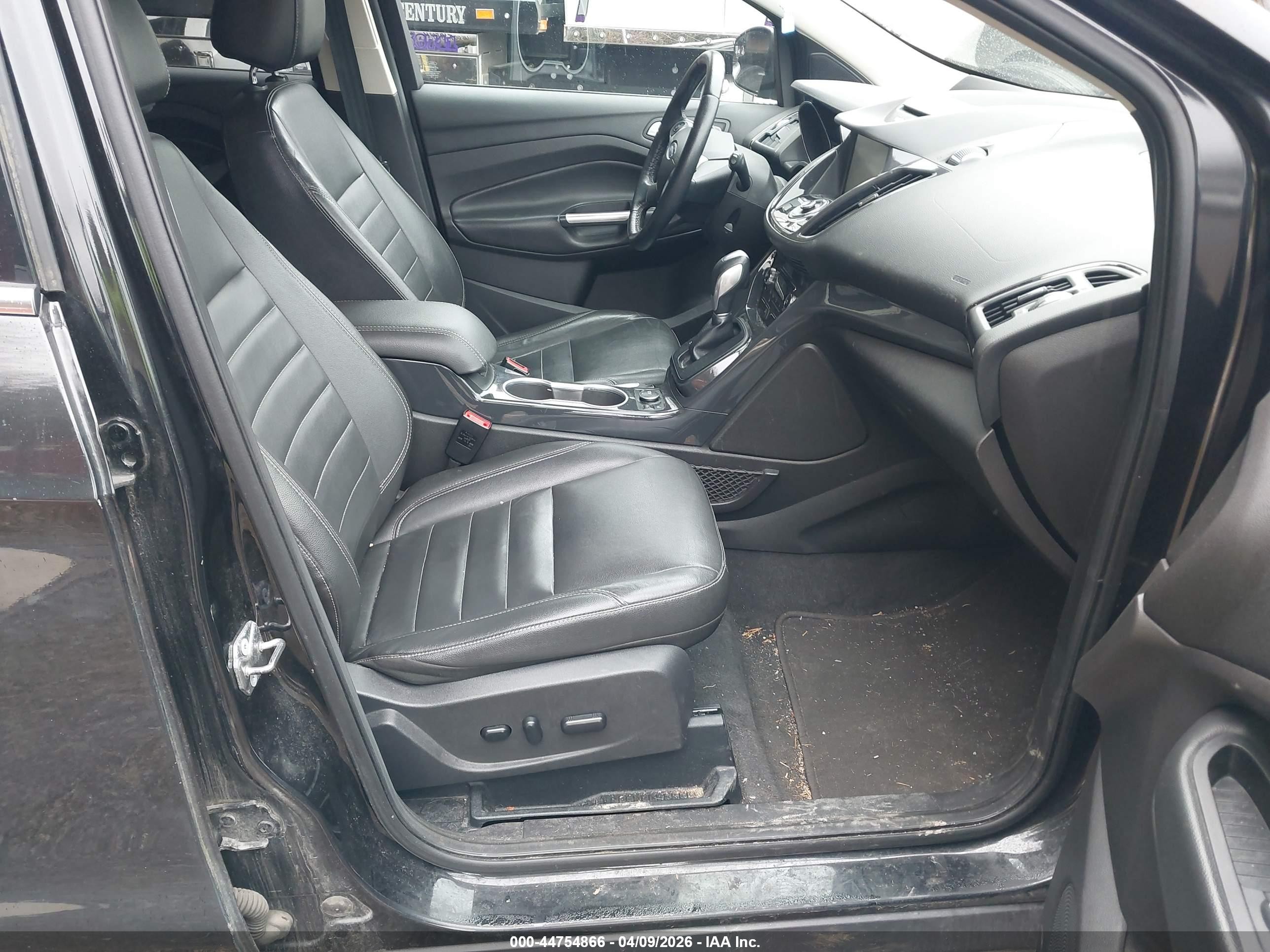 2015 Ford Escape Titanium Black vin: 1FMCU9J95FUA83165