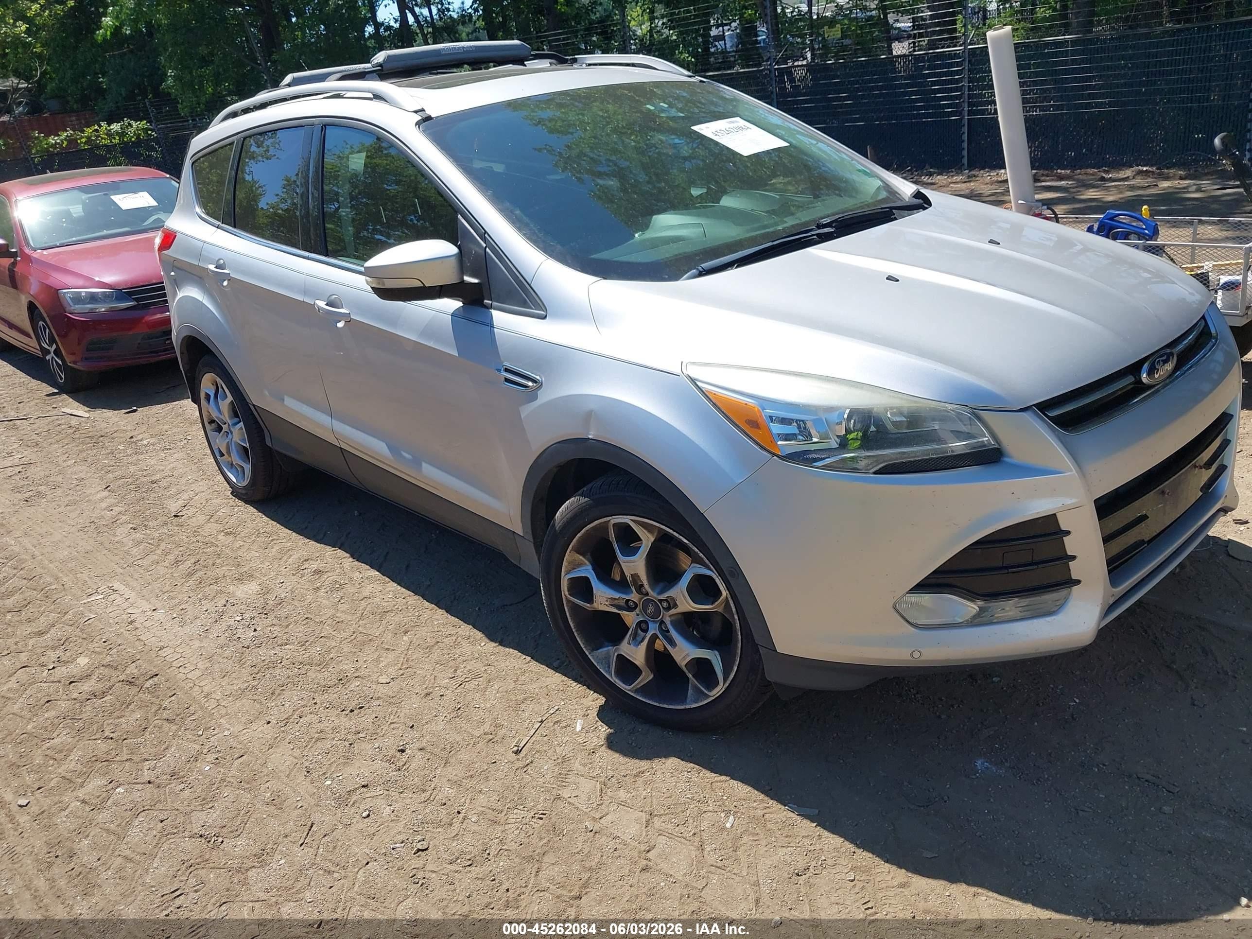 2015 Ford Escape Titanium Серебряный vin: 1FMCU9J95FUB28587