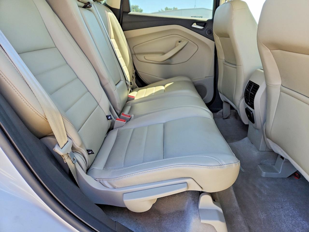 2015 Ford Escape Titanium White vin: 1FMCU9J95FUB63582