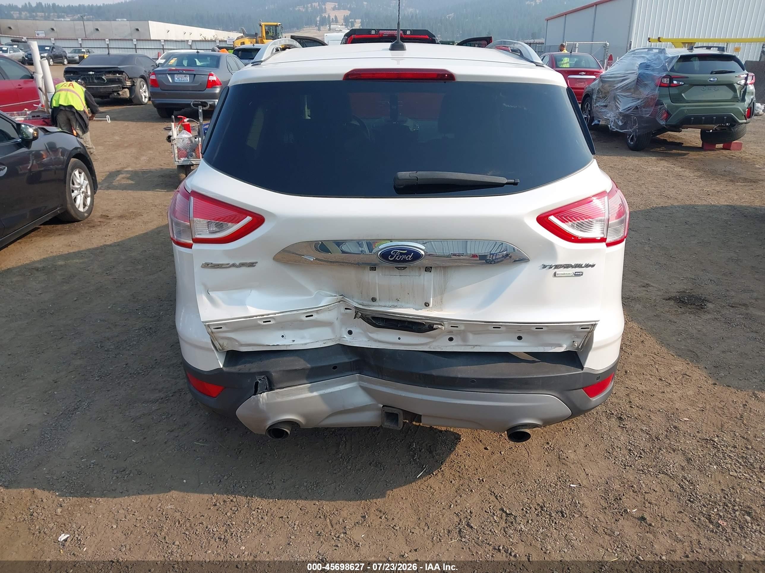2015 Ford Escape Titanium White vin: 1FMCU9J95FUB63775