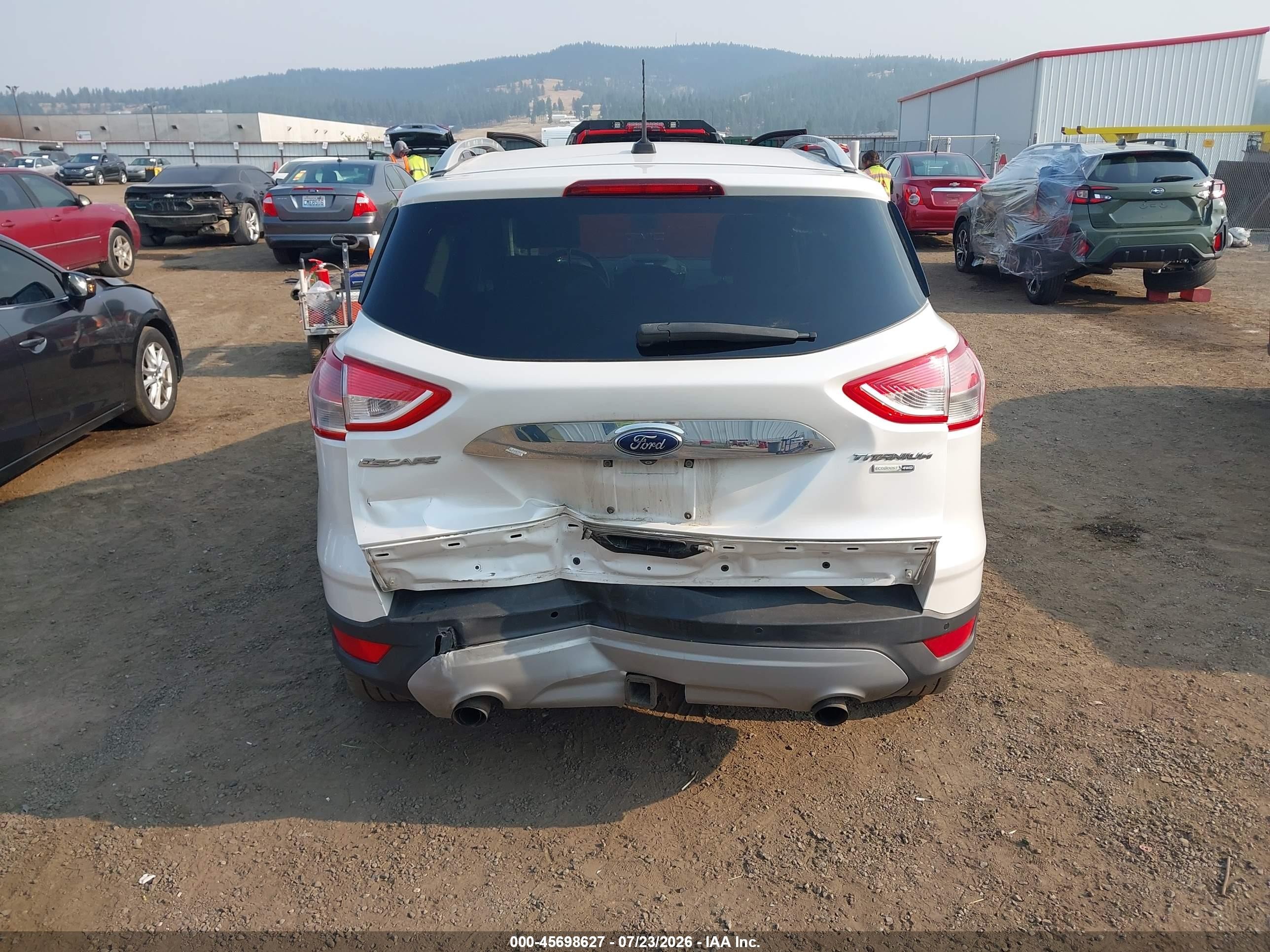 2015 Ford Escape Titanium White vin: 1FMCU9J95FUB63775
