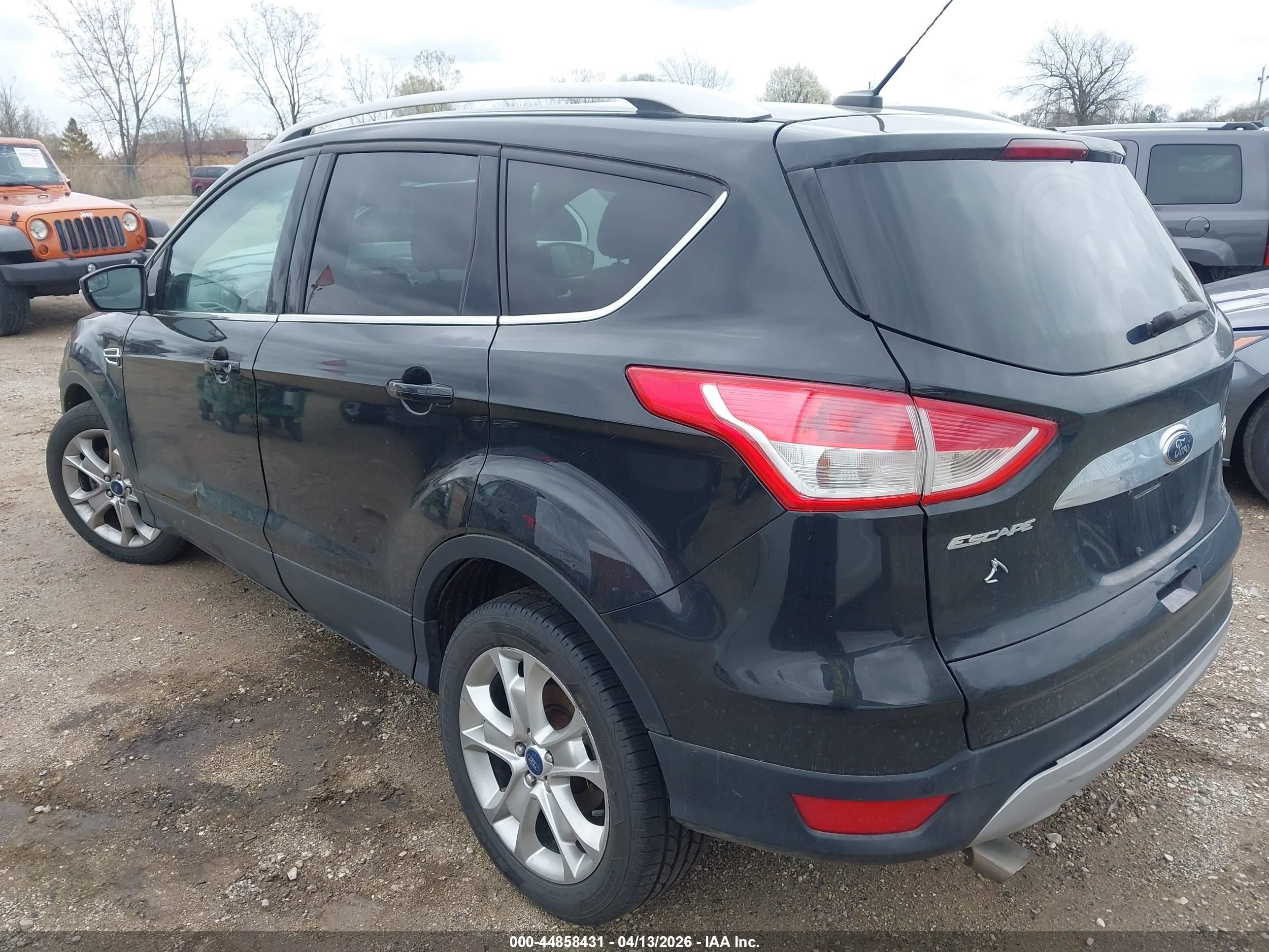 2015 Ford Escape Titanium Black vin: 1FMCU9J95FUB69575