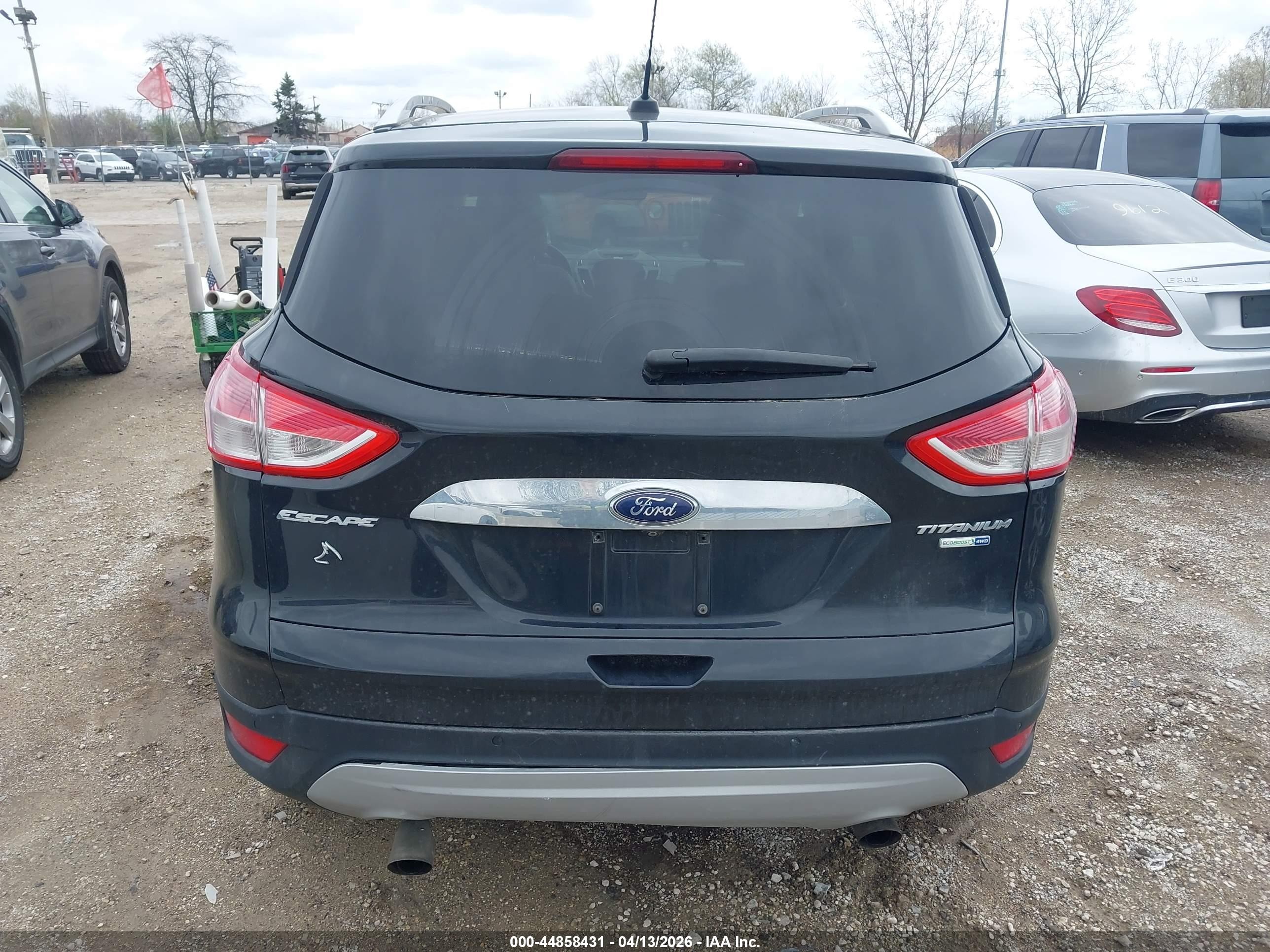 2015 Ford Escape Titanium Black vin: 1FMCU9J95FUB69575