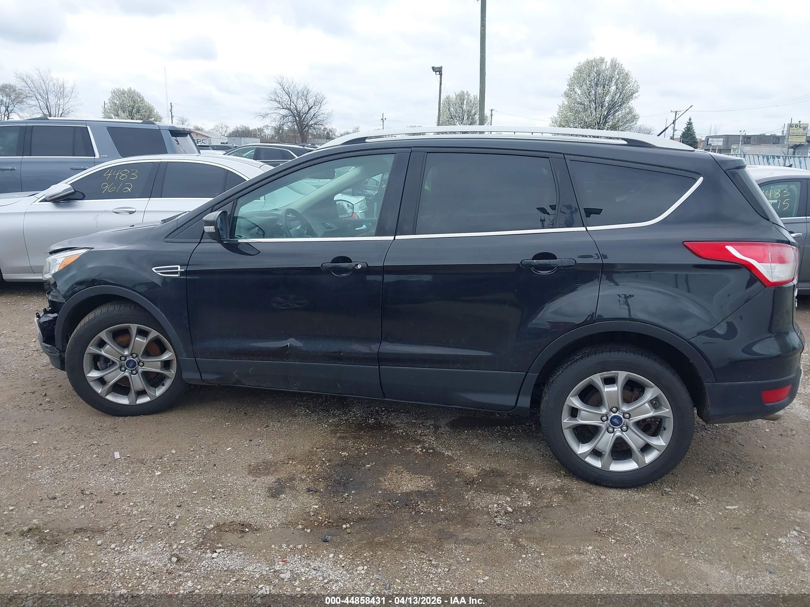 2015 Ford Escape Titanium Black vin: 1FMCU9J95FUB69575