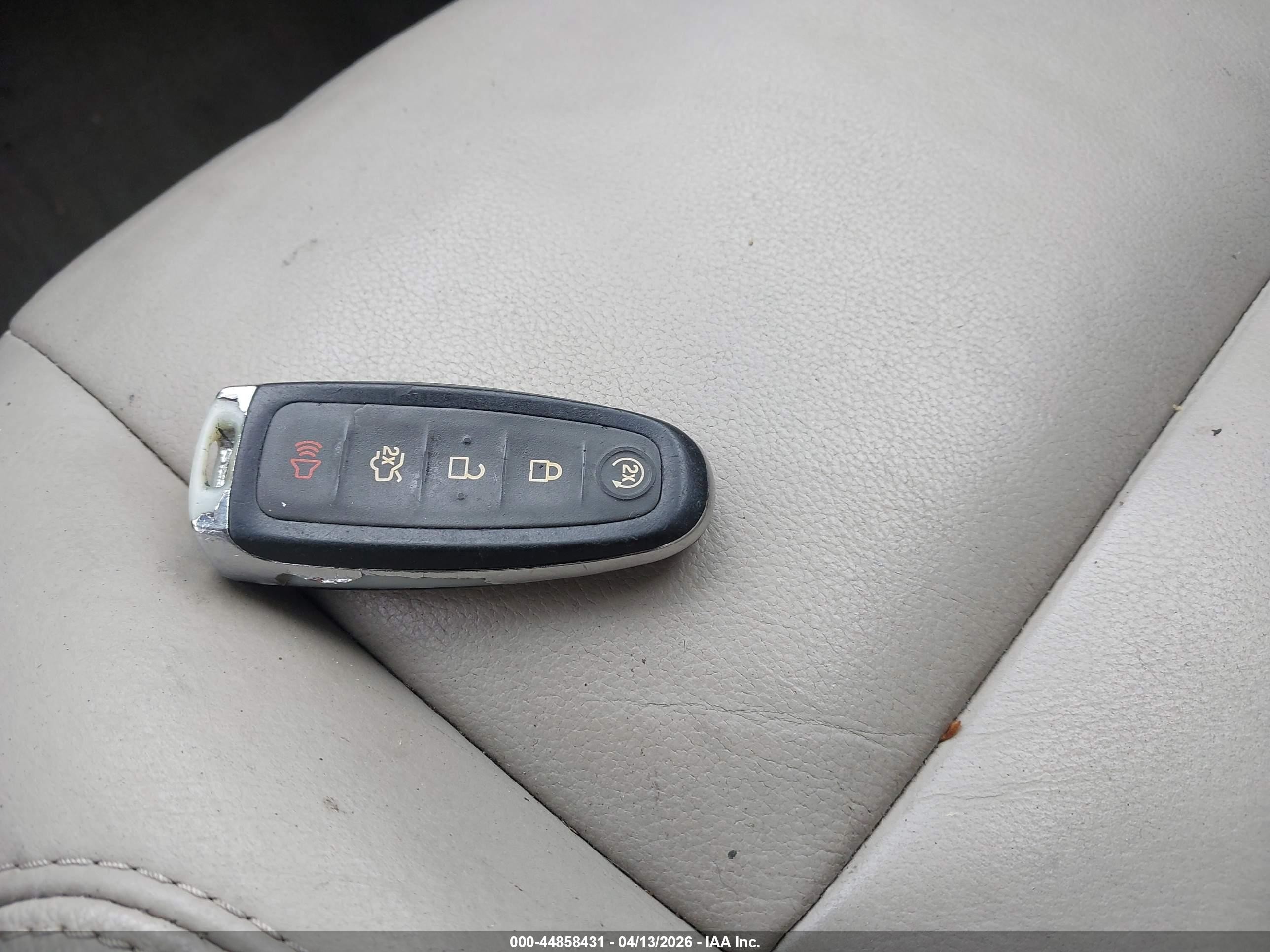 2015 Ford Escape Titanium Black vin: 1FMCU9J95FUB69575