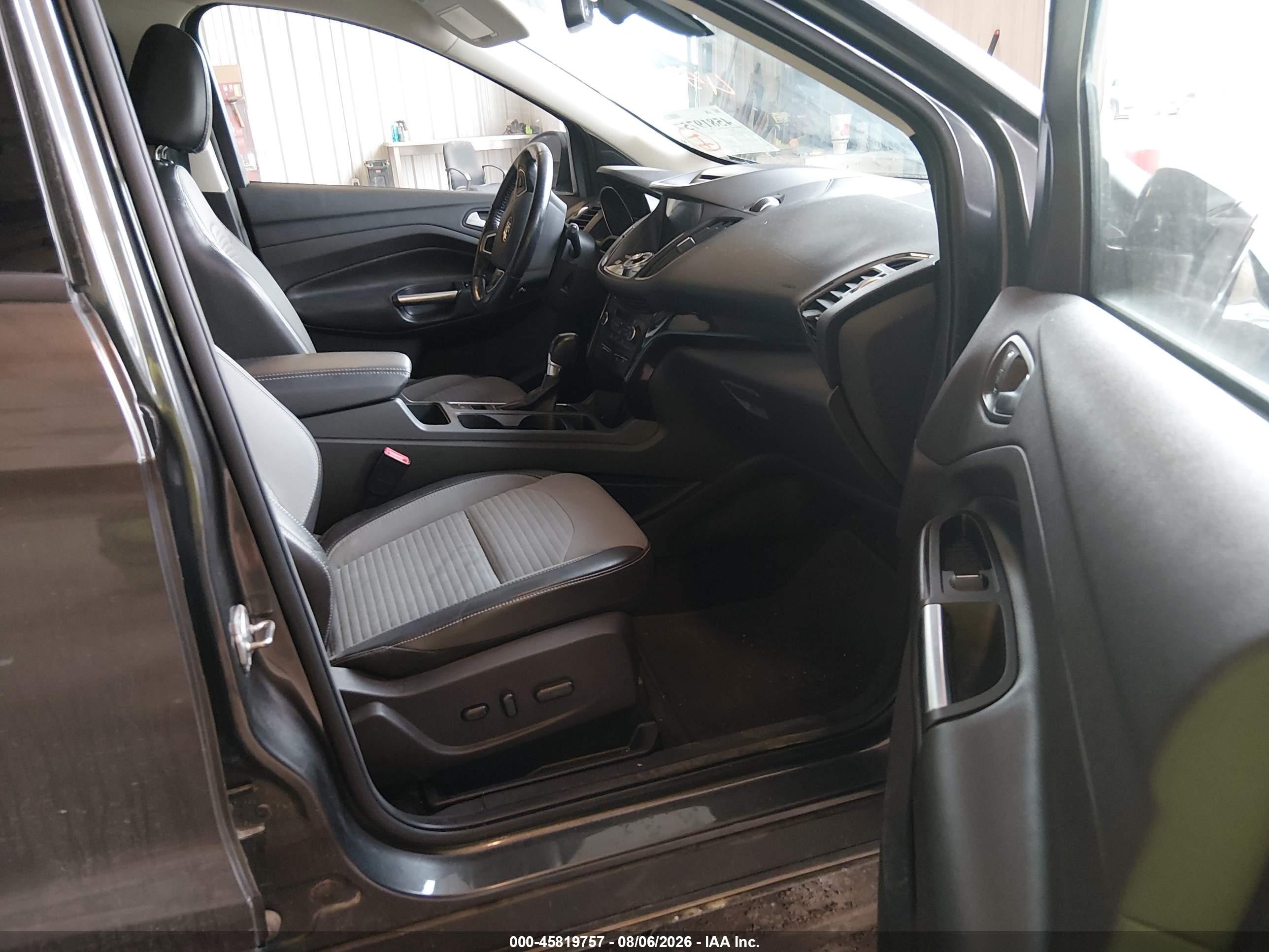 2017 Ford Escape Titanium Gray vin: 1FMCU9J95HUE70477