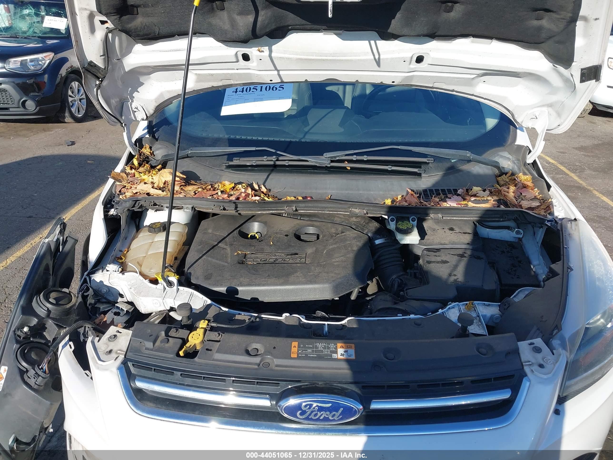 2014 Ford Escape Titanium White vin: 1FMCU9J96EUB32453