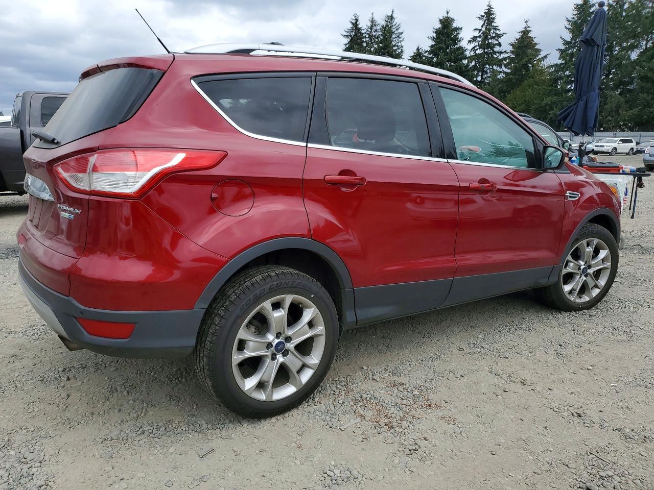 2014 Ford Escape Titanium Burgundy vin: 1FMCU9J96EUB81037