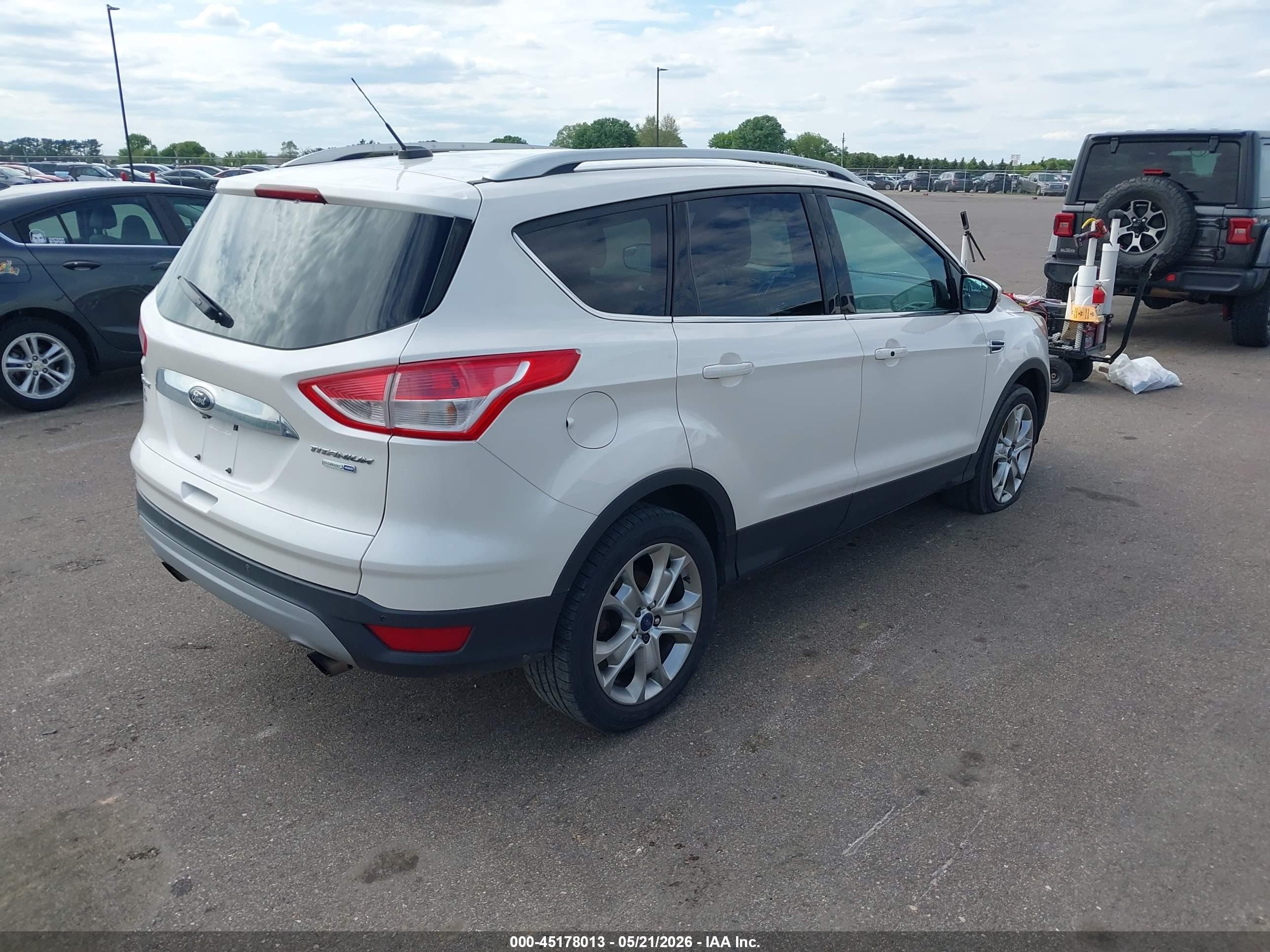 2014 Ford Escape Titanium White vin: 1FMCU9J96EUB99019