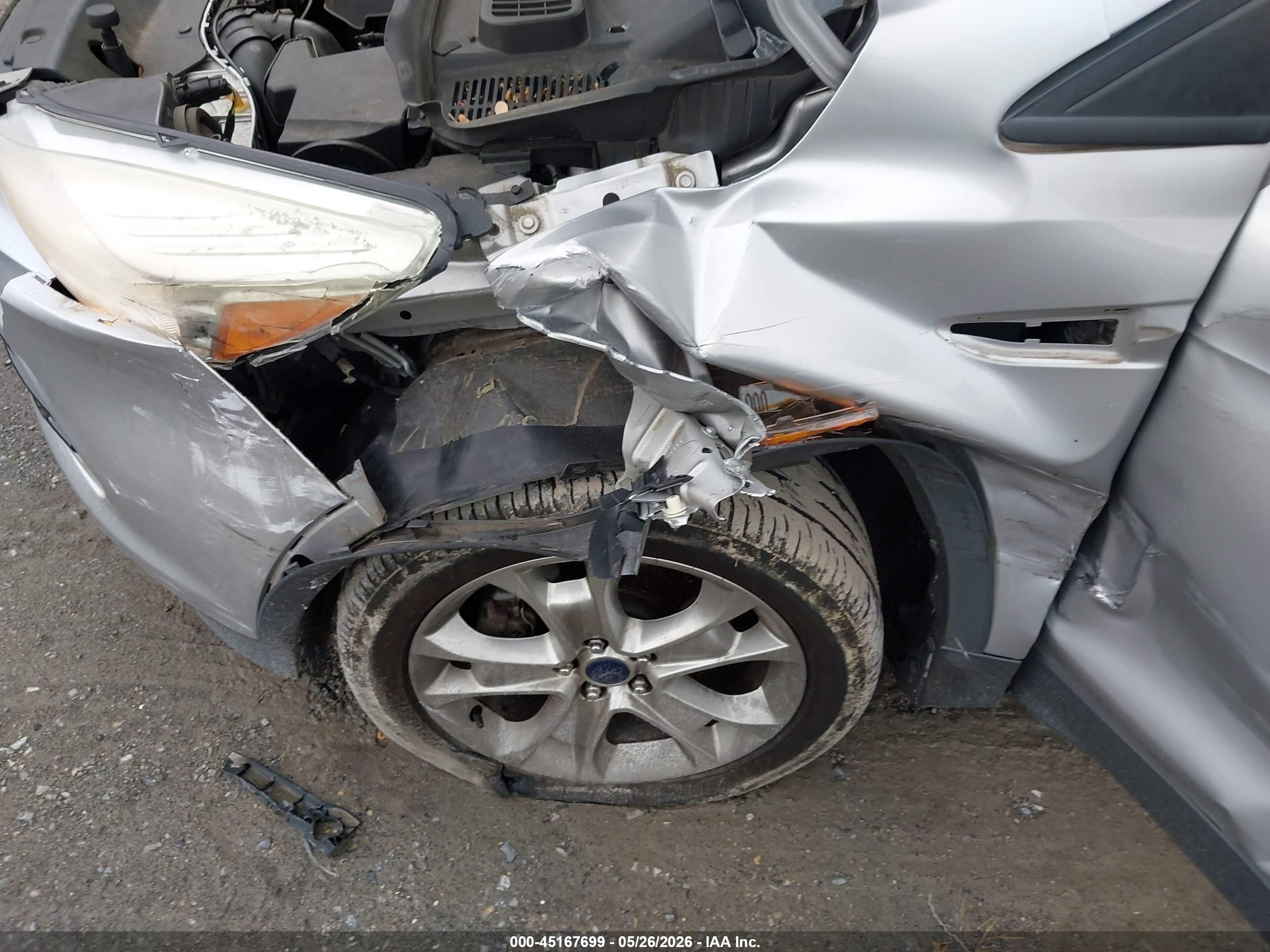 2014 Ford Escape Titanium Серебряный vin: 1FMCU9J96EUC86628