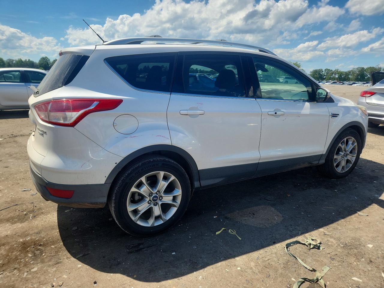 2015 Ford Escape Titanium White vin: 1FMCU9J96FUA49364