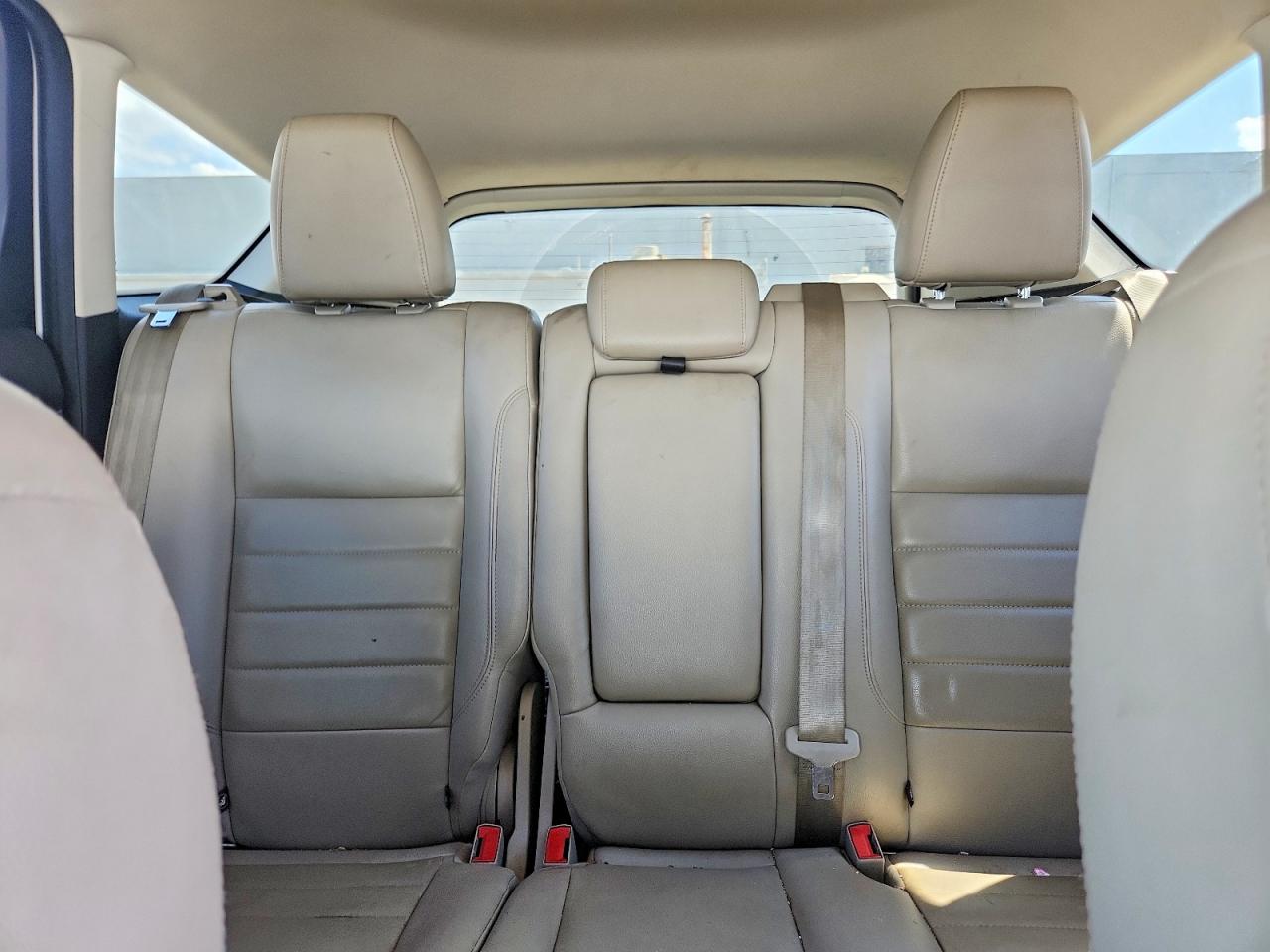 2015 Ford Escape Titanium White vin: 1FMCU9J96FUA49364