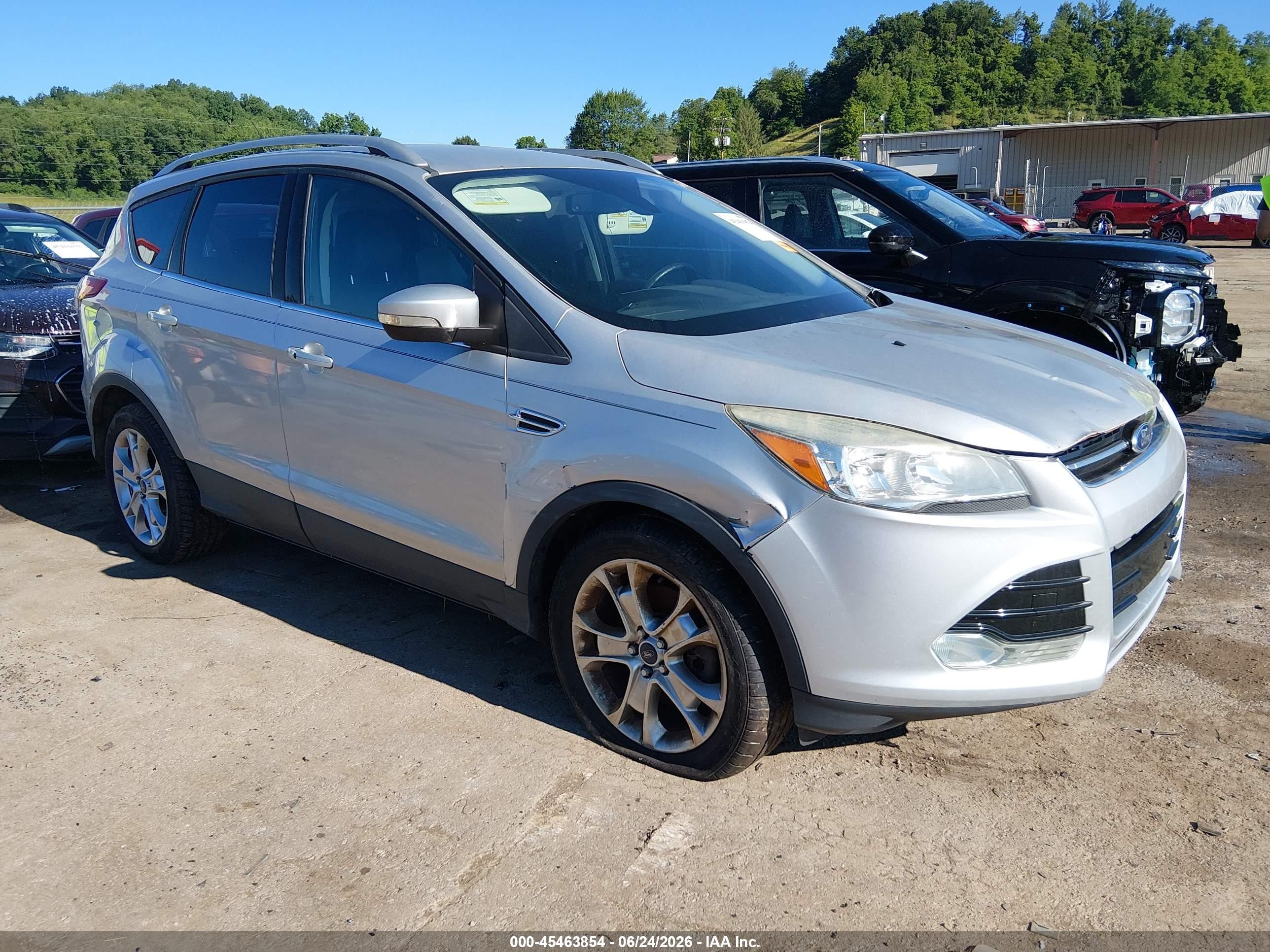 2015 Ford Escape Titanium Серебряный vin: 1FMCU9J96FUB27061