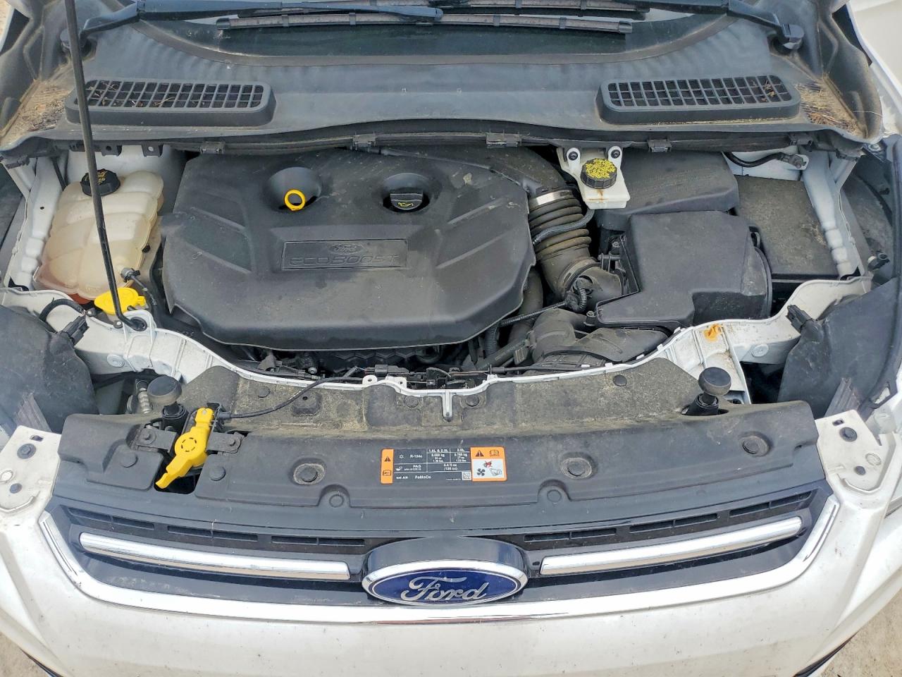 2015 Ford Escape Titanium White vin: 1FMCU9J96FUB45074