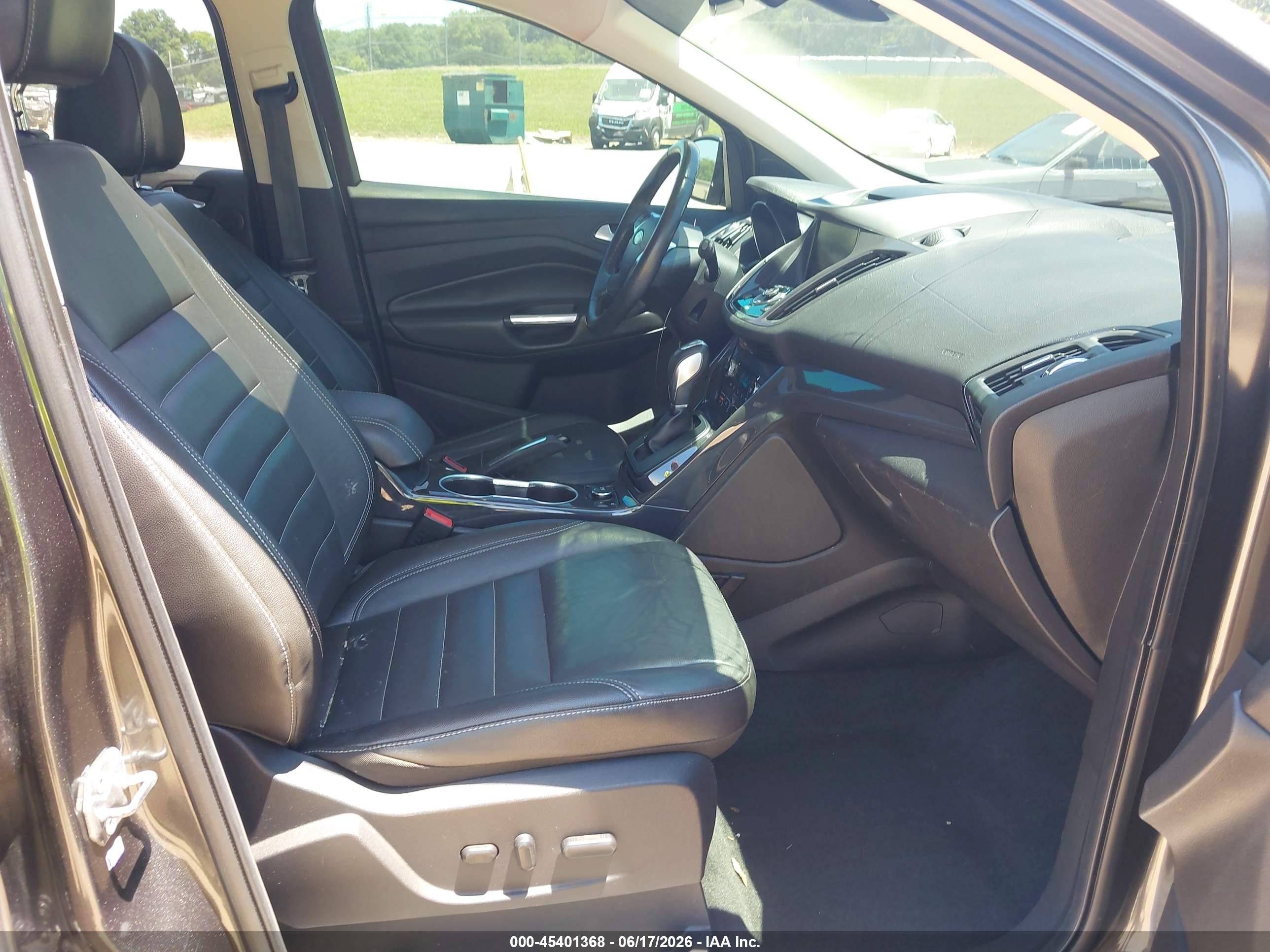 2015 Ford Escape Titanium Gray vin: 1FMCU9J96FUC00946