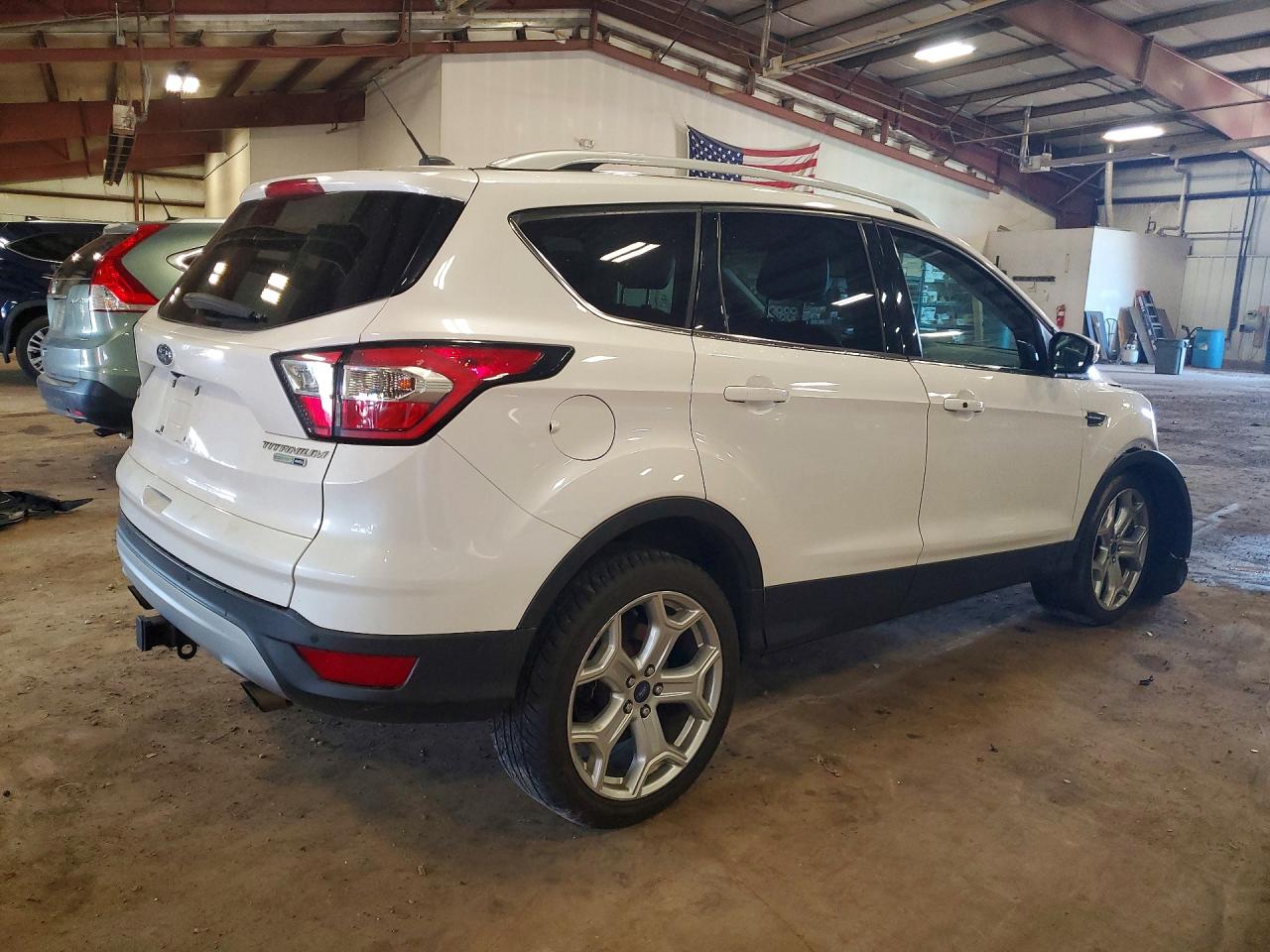 2017 Ford Escape Titanium White vin: 1FMCU9J96HUB99882