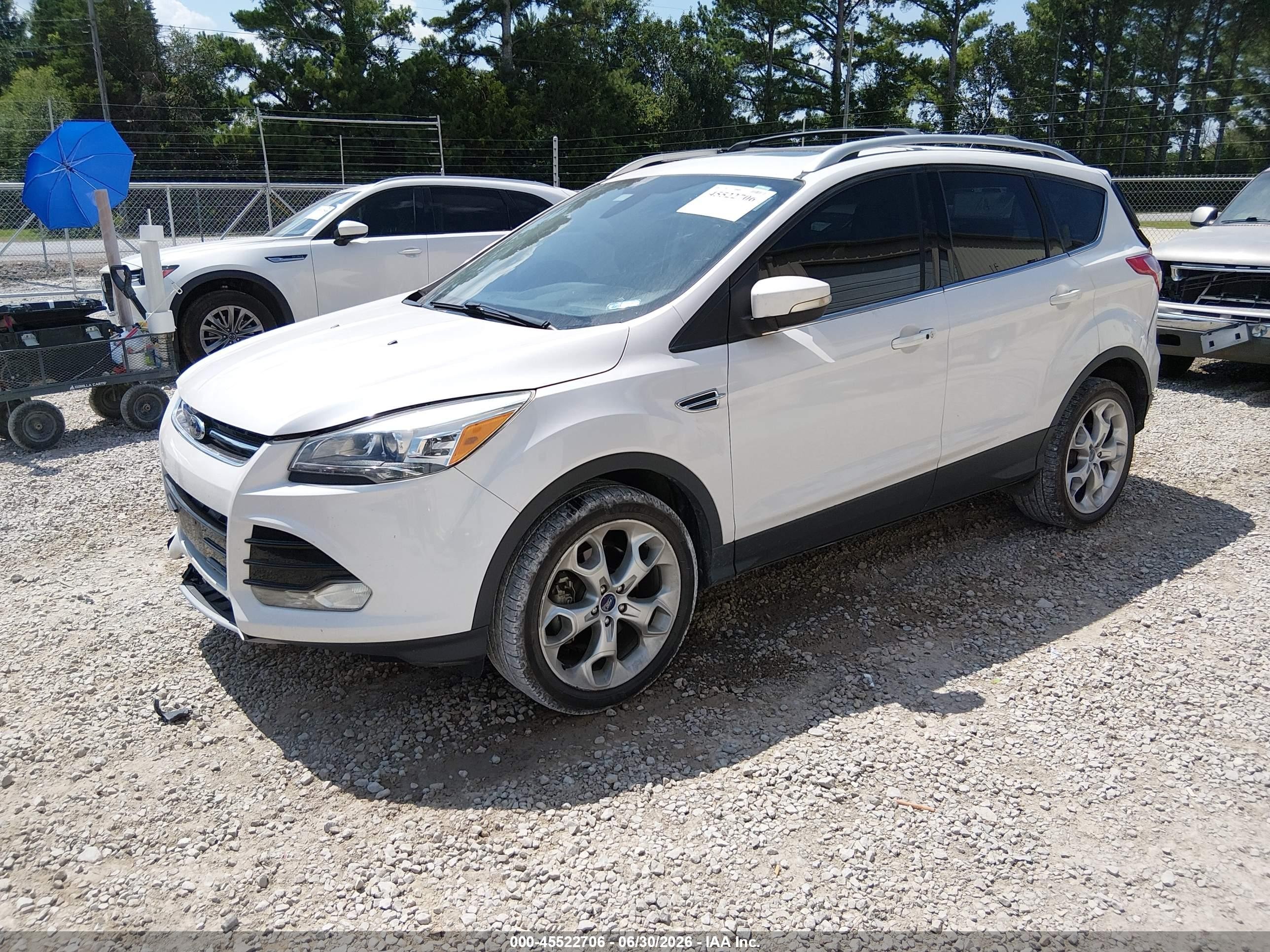 2013 Ford Escape Titanium White vin: 1FMCU9J97DUA98246