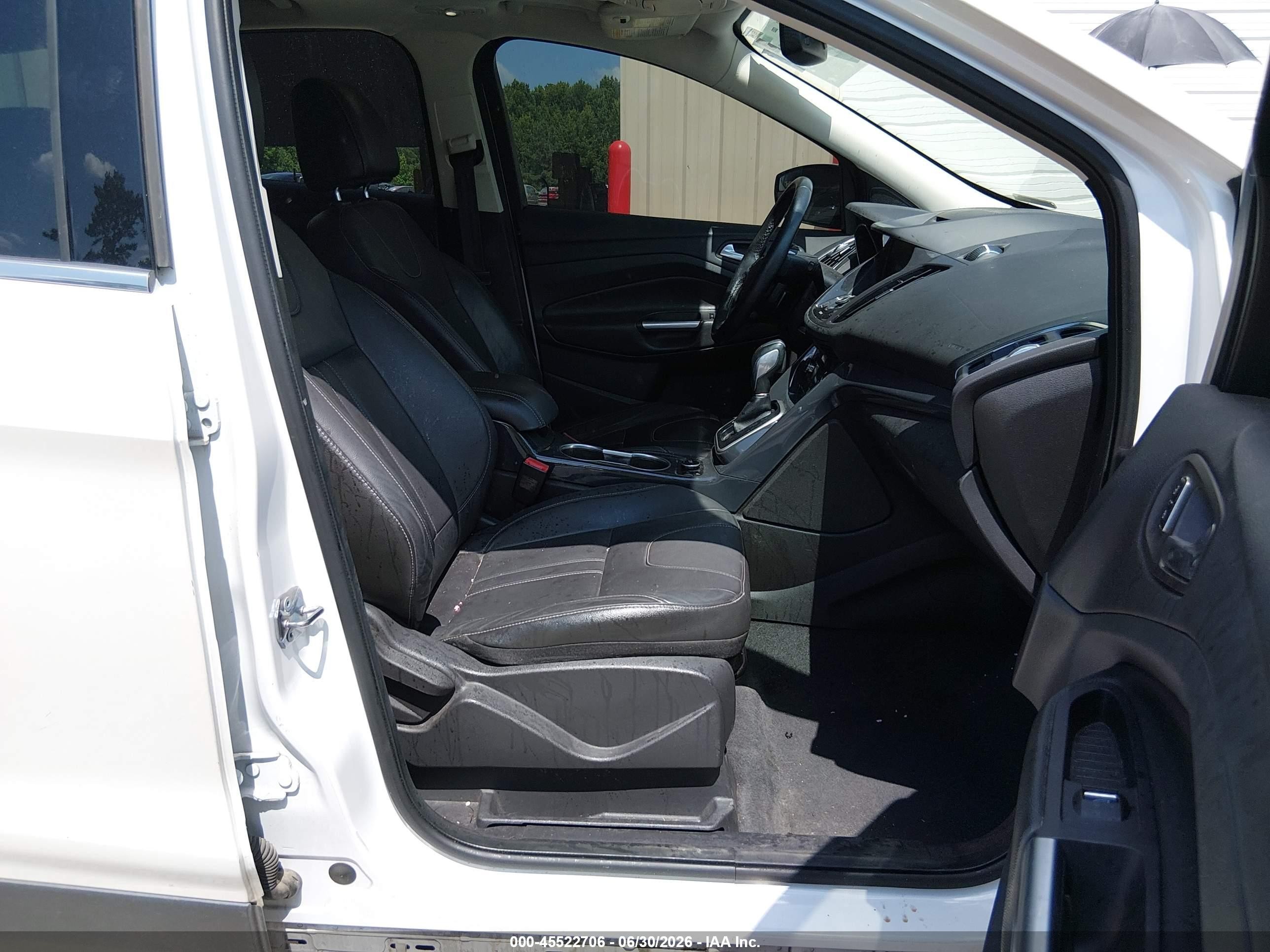 2013 Ford Escape Titanium White vin: 1FMCU9J97DUA98246