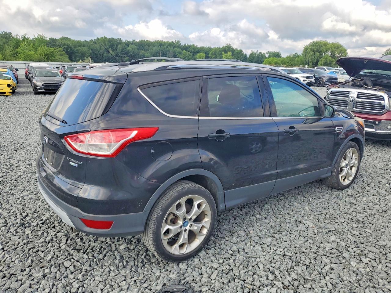 2013 Ford Escape Titanium Black vin: 1FMCU9J97DUC21432