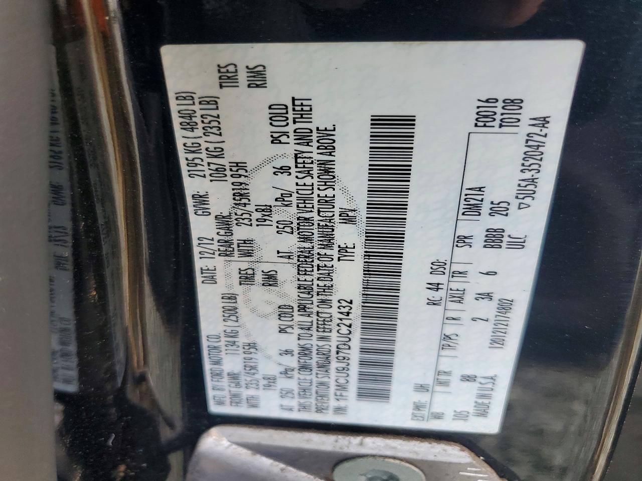 2013 Ford Escape Titanium Black vin: 1FMCU9J97DUC21432