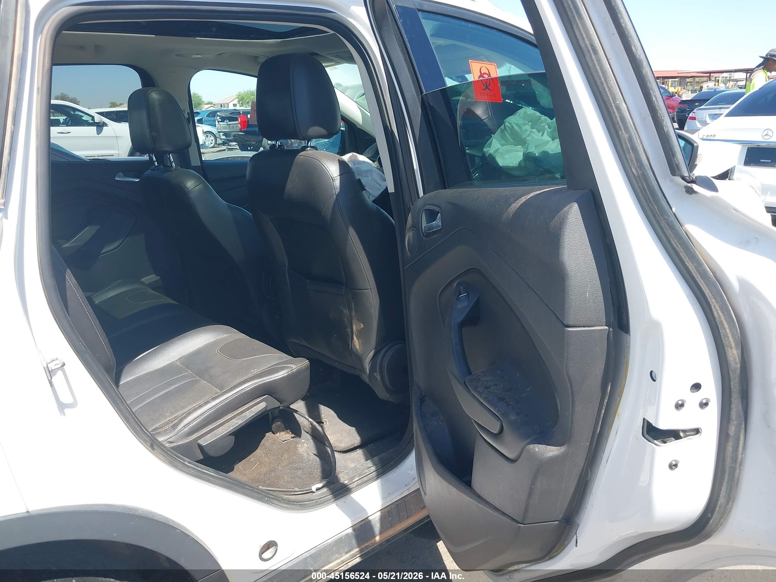 2013 Ford Escape Titanium White vin: 1FMCU9J97DUD70424