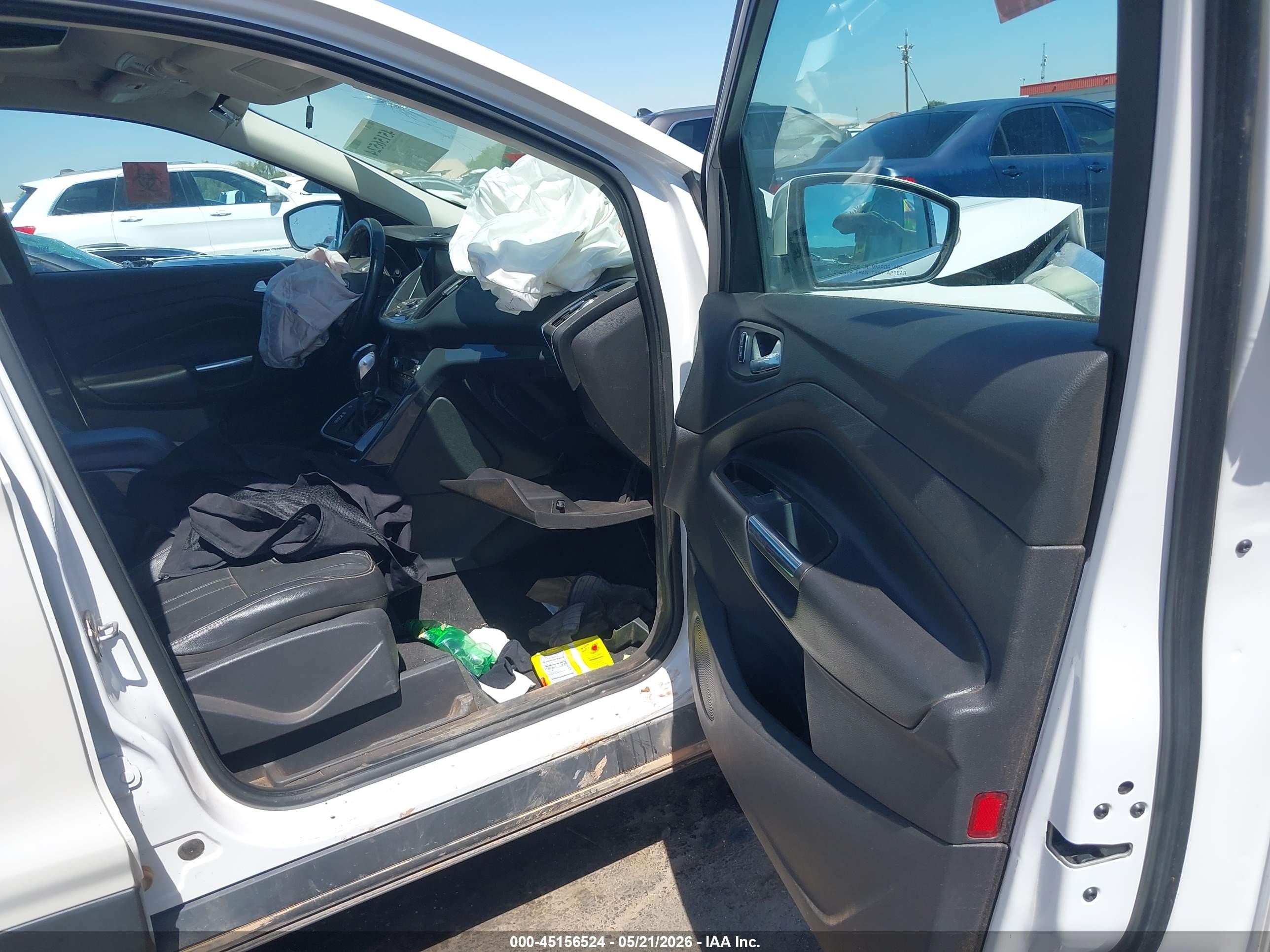 2013 Ford Escape Titanium White vin: 1FMCU9J97DUD70424