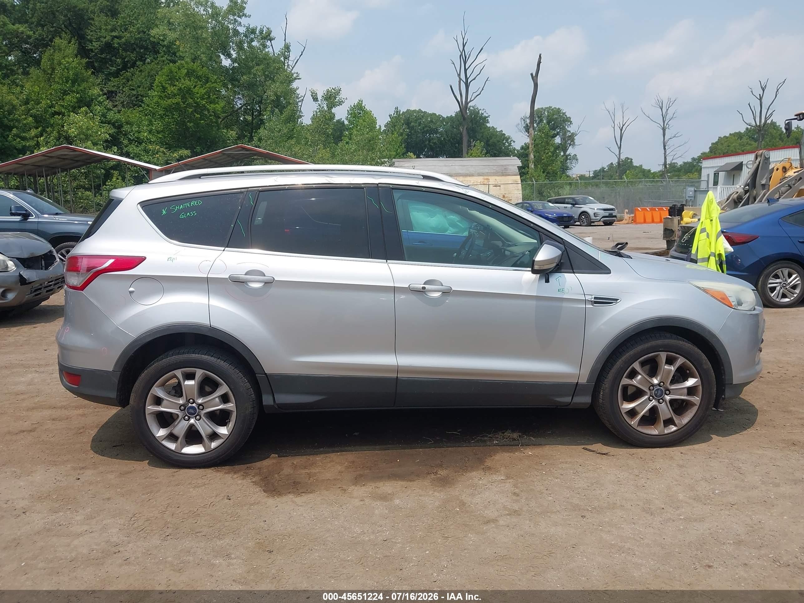 2014 Ford Escape Titanium Silver vin: 1FMCU9J97EUA65927