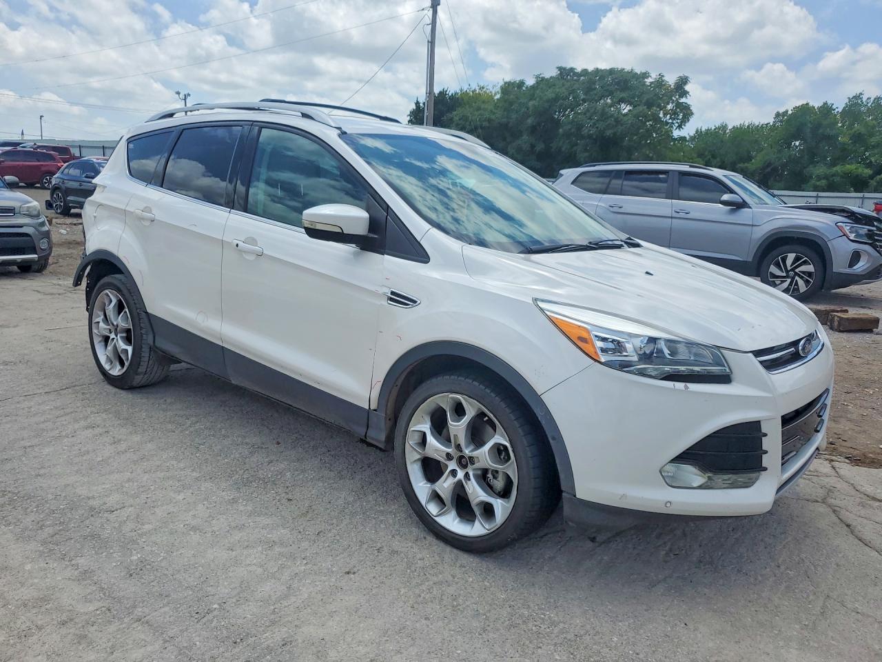 2014 Ford Escape Titanium White vin: 1FMCU9J97EUB22952