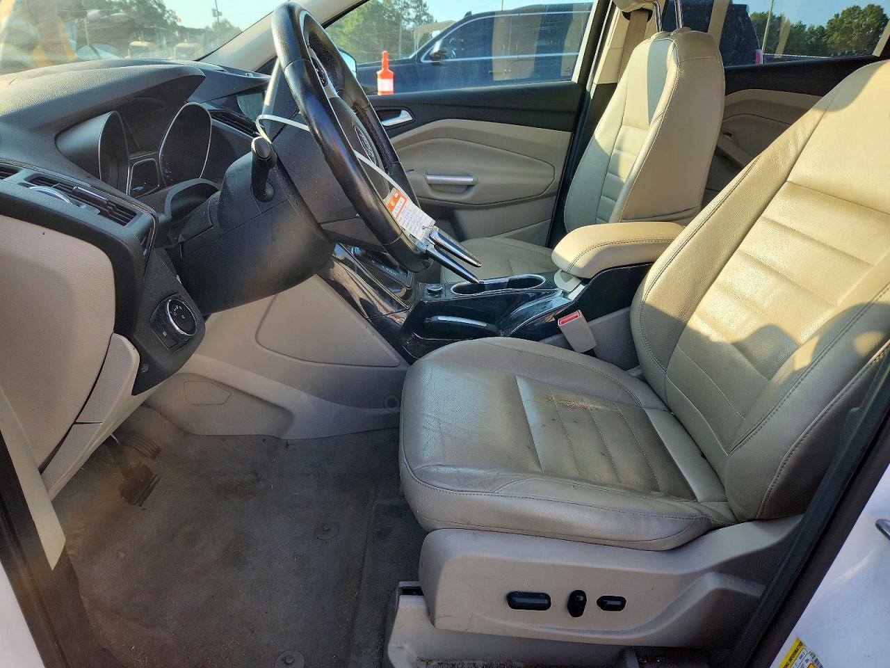 2014 Ford Escape Titanium White vin: 1FMCU9J97EUC39009