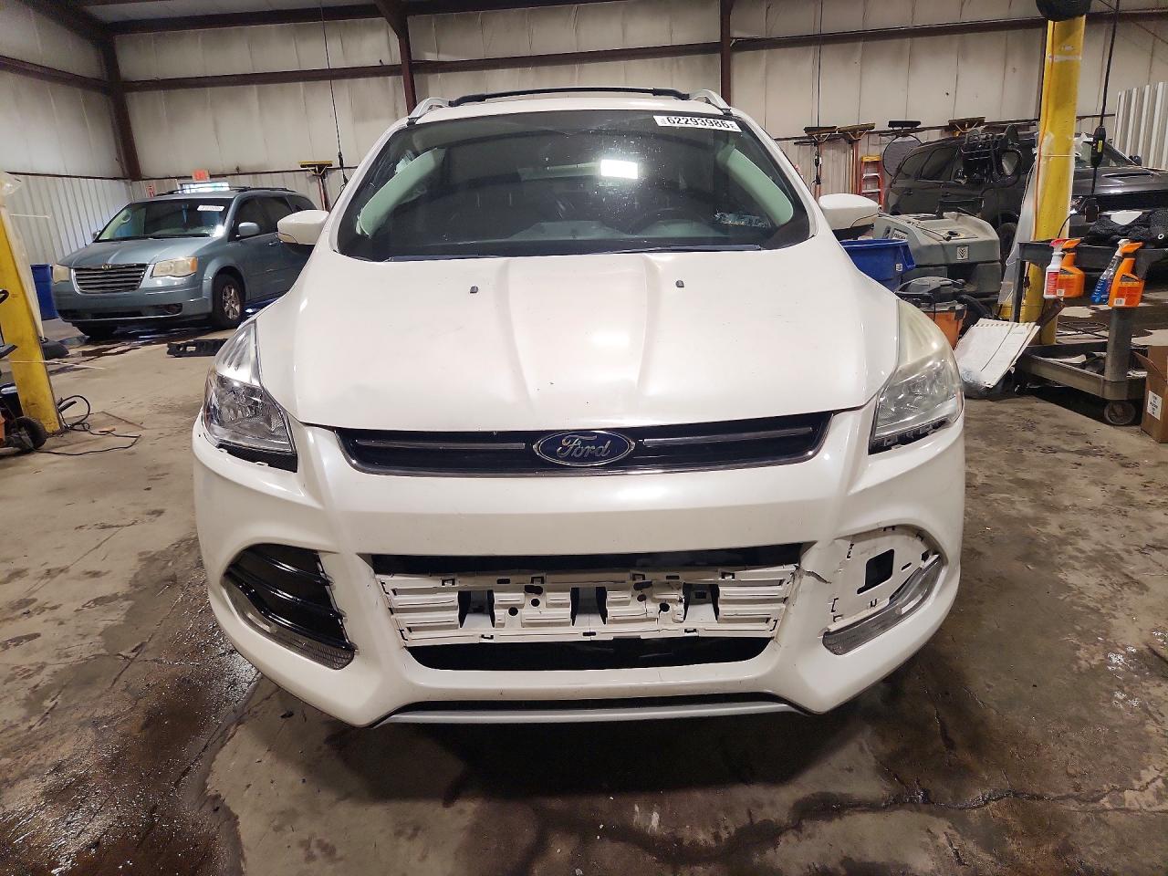 2014 Ford Escape Titanium Белый vin: 1FMCU9J97EUD35500