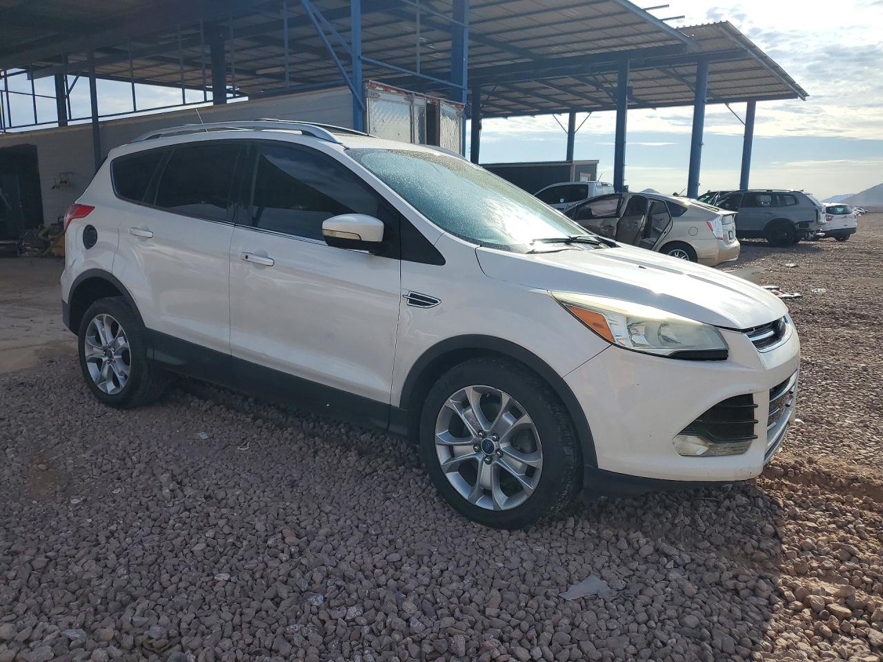 2014 Ford Escape Titanium White vin: 1FMCU9J97EUD62681