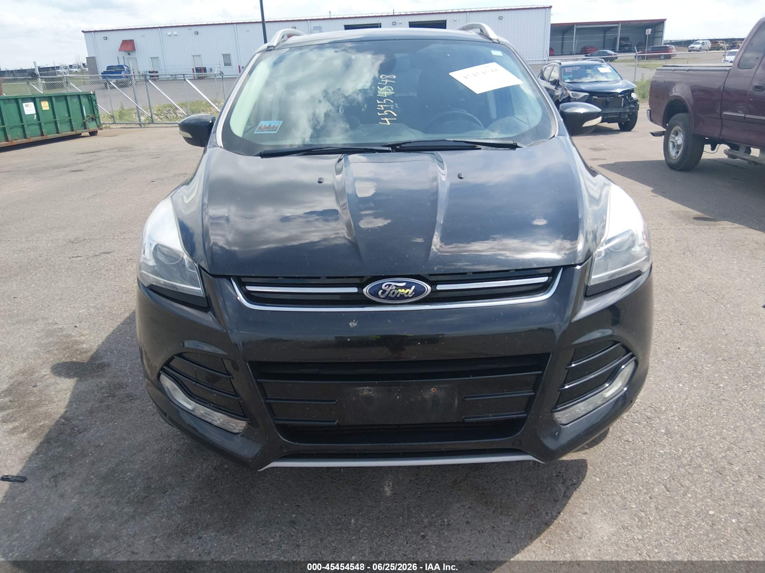 2015 Ford Escape Titanium Черный vin: 1FMCU9J97FUA07317