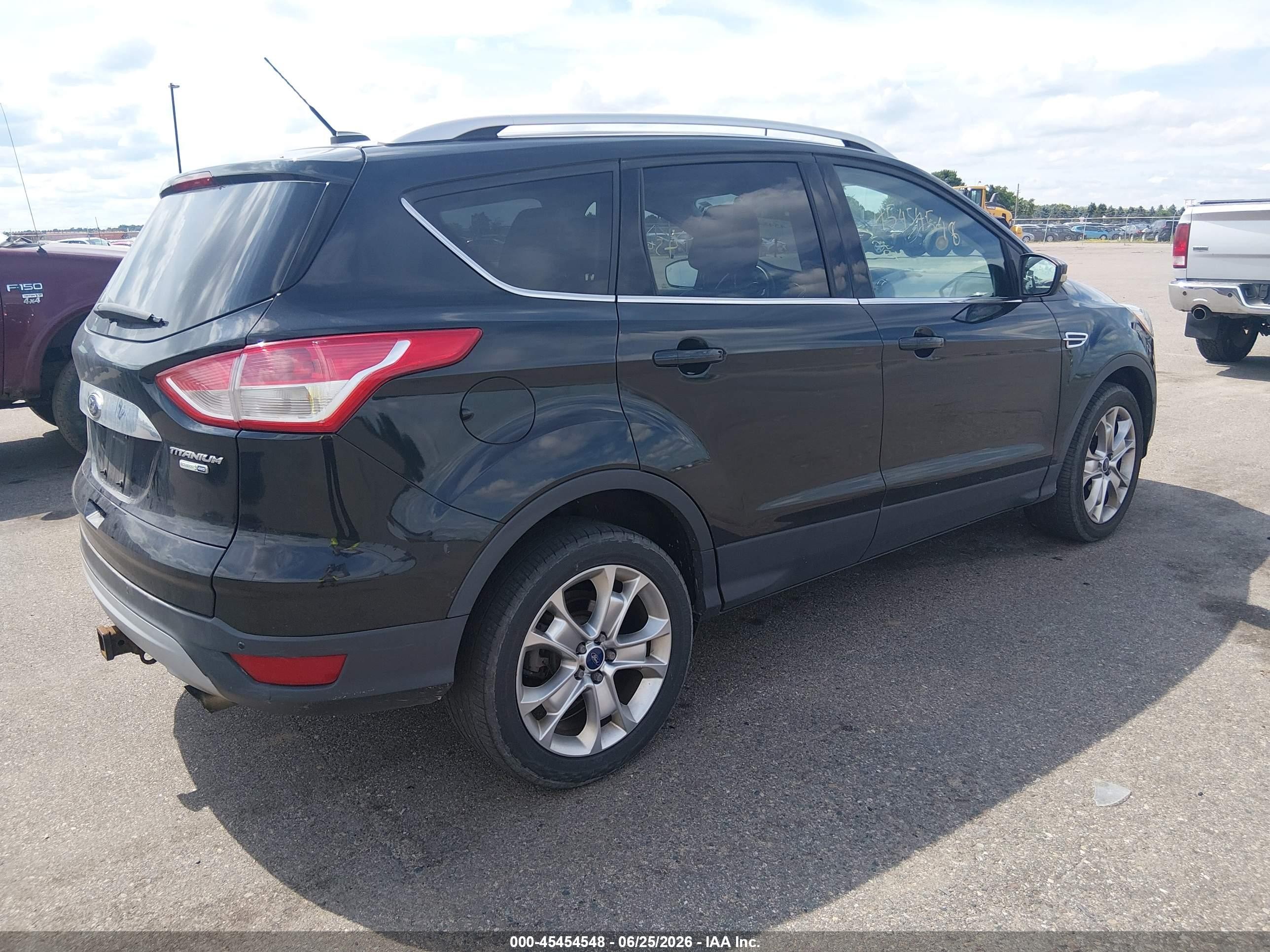 2015 Ford Escape Titanium Черный vin: 1FMCU9J97FUA07317